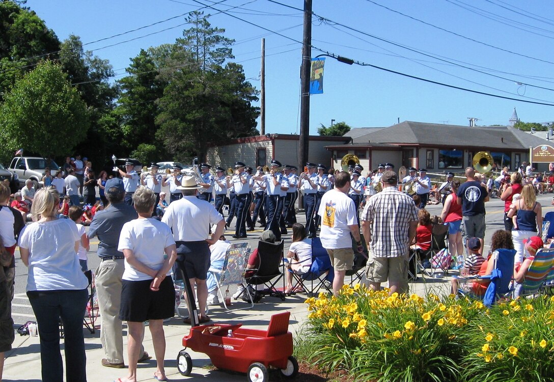 July 4, 2009: The Air National Guard Band of the Northeast parades past some of the 5000 spectators that enjoyed a comfortable July 4th morning in Buzzards Bay, Massachusetts (Photo by TSgt Erik Fecke, MA ANG)