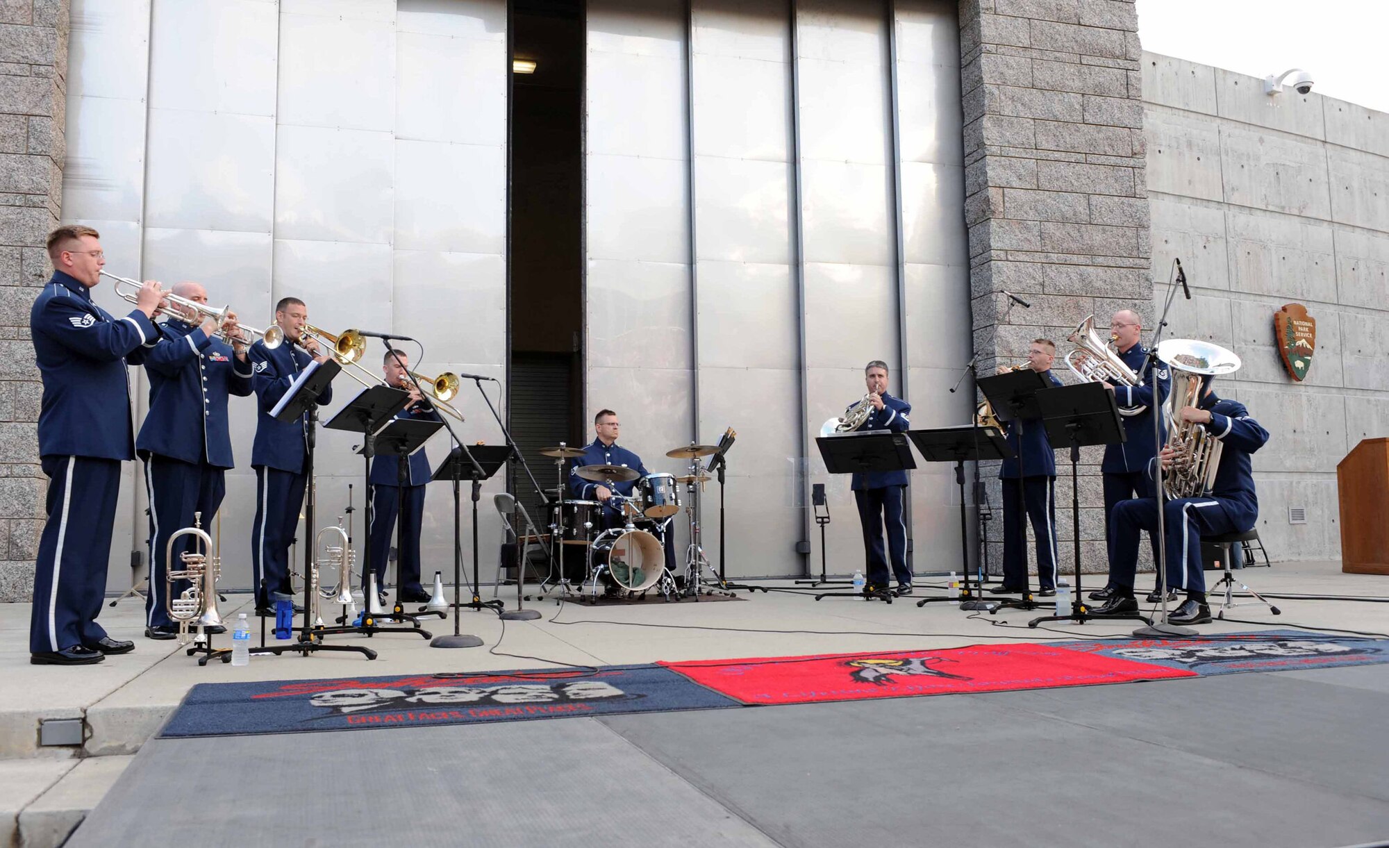 Members of the Brass and Blue Air Force band perform in the amphitheater during the 2009 Independence Day celebrations at Mt. Rushmore National Memorial. Approximately 30,000 people attended the event. (U.S. Air Force photo/Airman 1st Class Adam Grant)