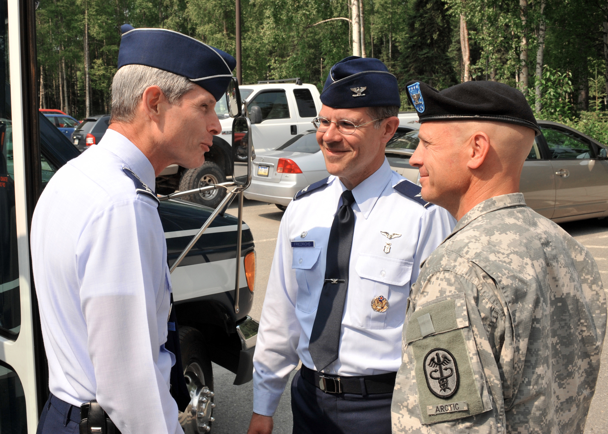 Chief of staff visits with Elmendorf Airmen > Air Force > Article Display