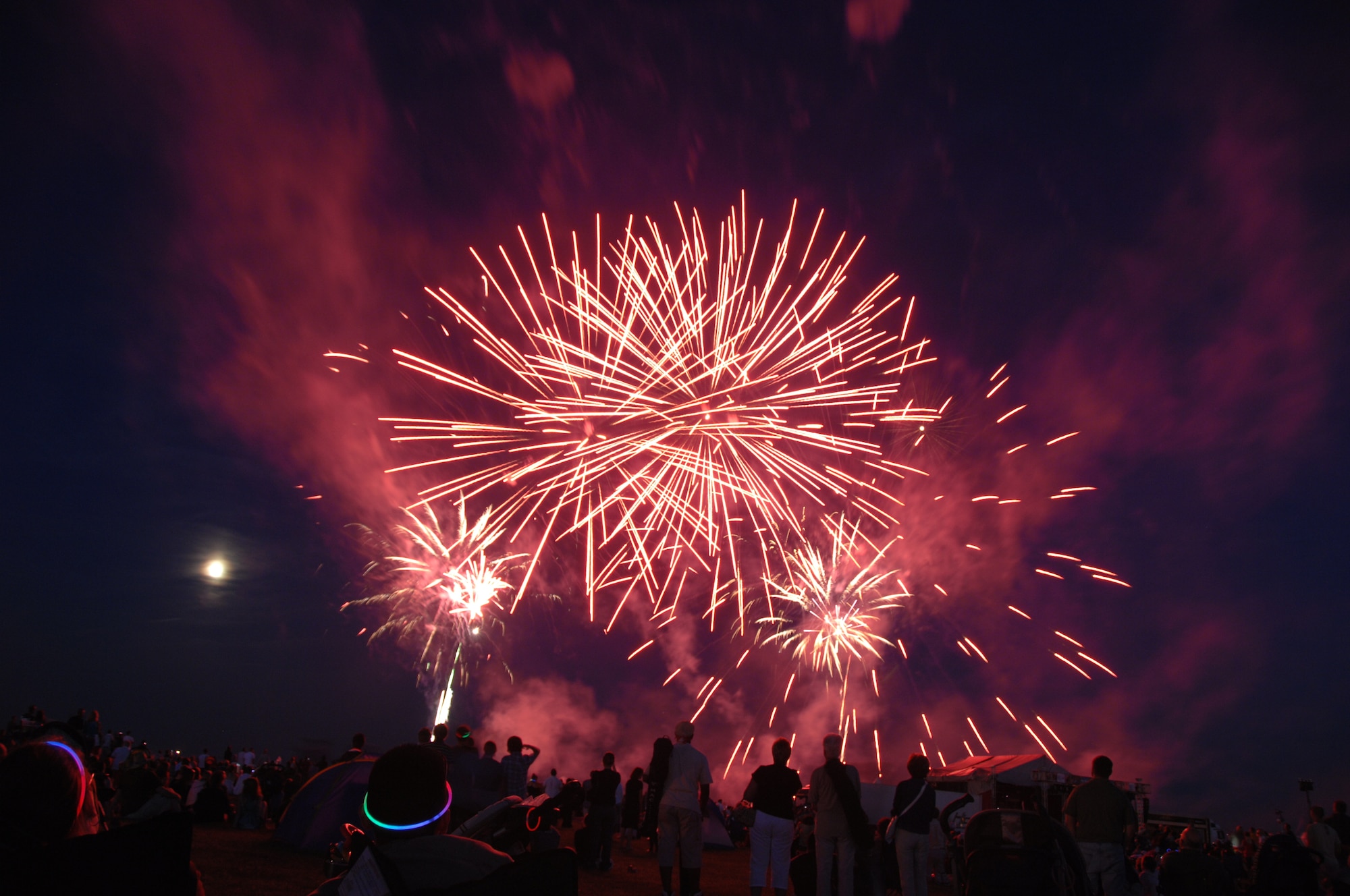Fireworks mark the end of the annual Fourth of July celebration. Members of the local community and military came together to celebrate the American Independence Day festivities all day at RAF Feltwell, England. (USAF photo by Tech. Sgt. Christopher A. Campbell)