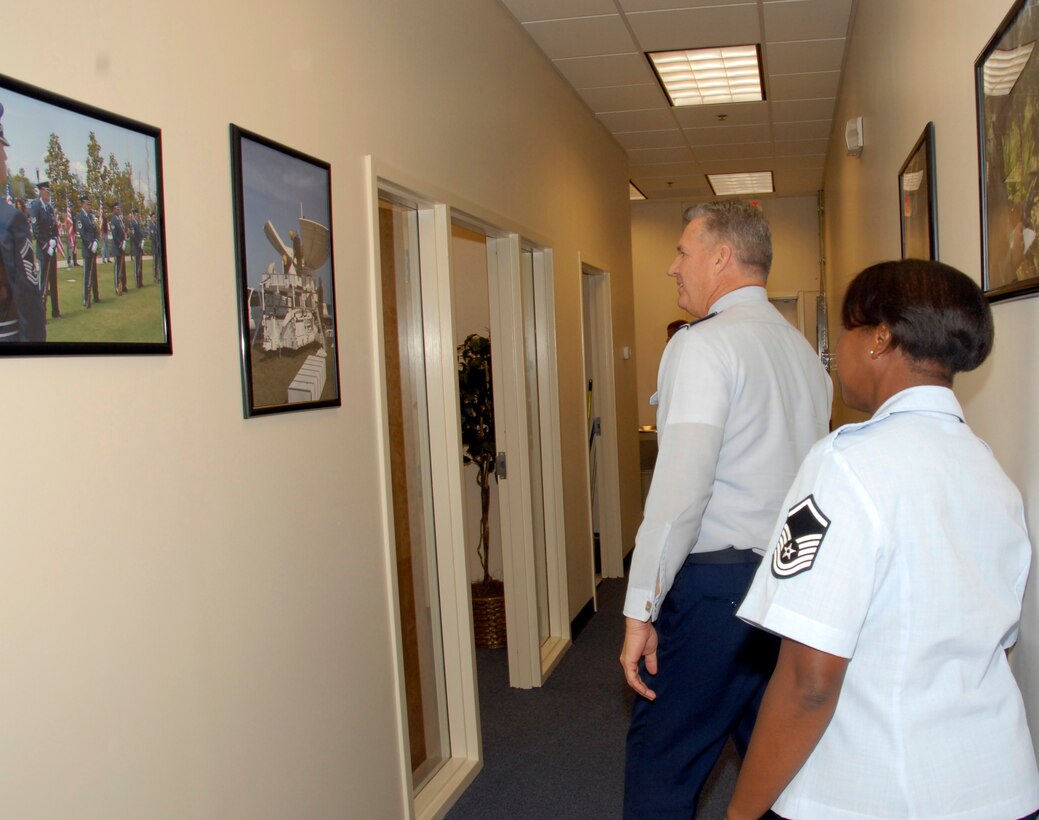 Brig. Gen. Joseph Blaskus, Commander of the Florida Air National Guard, tours the new ANG Recruiting office on July 8, 2009 it is the first  store front Air National Guard recruiting office in the state of Florida.  The office is located in Jacksonville Florida. (Air National Guard Photo by Staff Sgt. Jaclyn Carver)