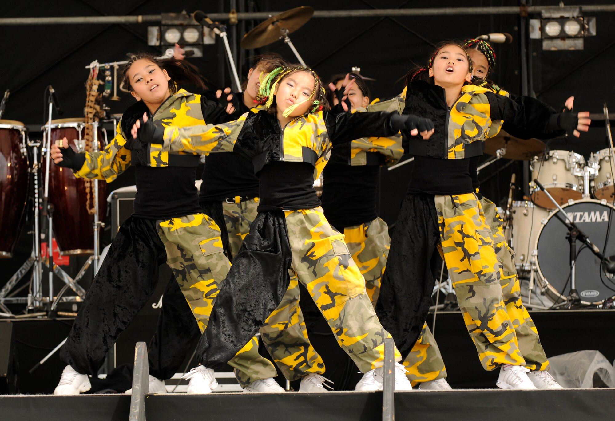 T-Da dancers thrill the crowd during their performances for U.S. and Okinawans during Americafest 09' at Kadena Air Base, Japan, July 4. 
(U.S. Air Force Photo/Airman 1st Class Chad Warren) 