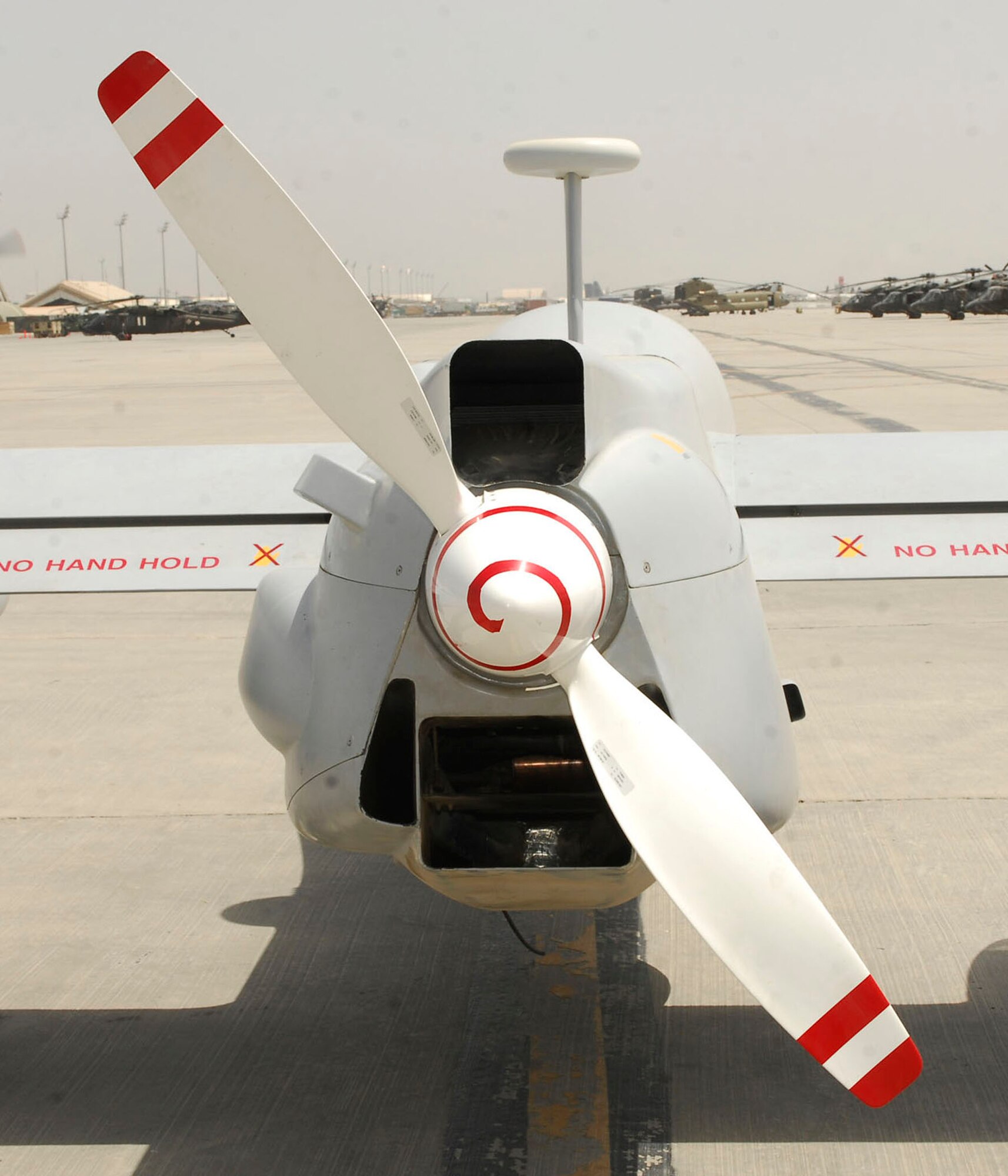 BAGRAM AIR FIELD, Afghanistan - A rear view of a French Unmanned Arial Vehicle, from the only French air force UAV Squadron. The French UAV is very similar to the MQ-1 Predator in many respects. (U.S. Air Force photo/Senior Airman Felicia Juenke)