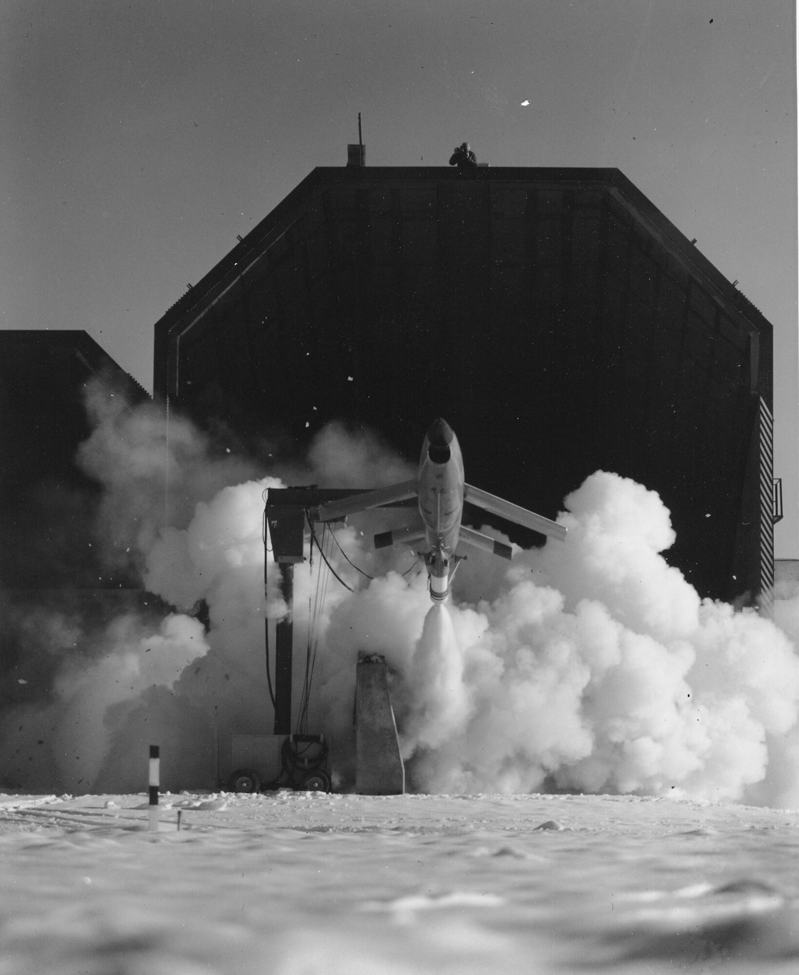 A Firebee is launched from Holloman Air Development Center in late 1960. Twenty-five flights occurred at the base from 1958-60. Various documents state the warplane has flown more than 10,000 missions. The Air Force initially designated their version the Q-2, the Navy the KDA-1, and the Army the XM21. (Photo courtesy the New Mexico Museum of Space History archives)