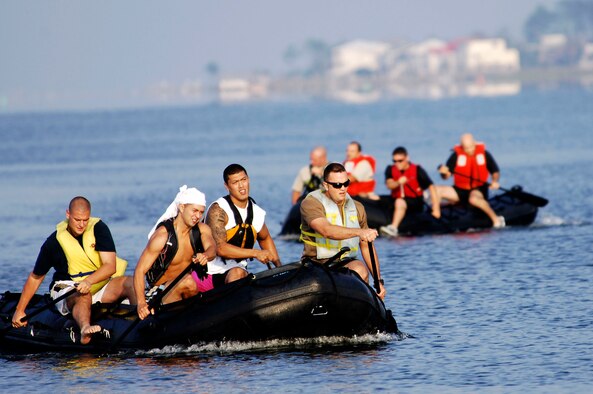 HURLBURT FIELD, Fla. --The 25th Intelligence Squadron takes the lead during the Commando Challenge Zodiac Regatta July 10. (U.S. Air Force photo/Senior Airman Sheila DeVera)

