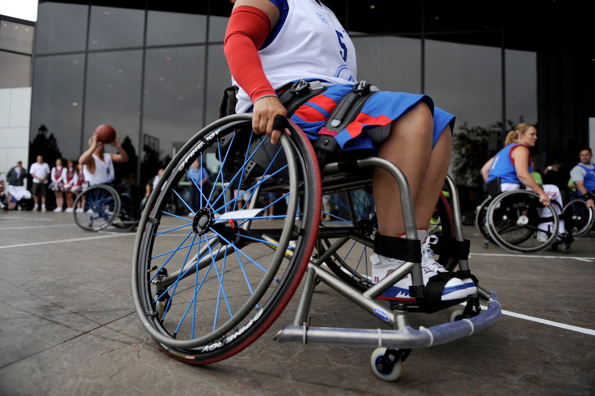 Veterans play a games of wheelchair basketball against media outlets July 13 during the 29th National Veterans Wheelchair Games held in Spokane, Wa . More than 500 veterans meet at the convention center to take part in the 2009 National Veterans Wheelchair Games July 13 through 19. (U.S. Air Force photo/Staff Sgt. Desiree N. Palacios)