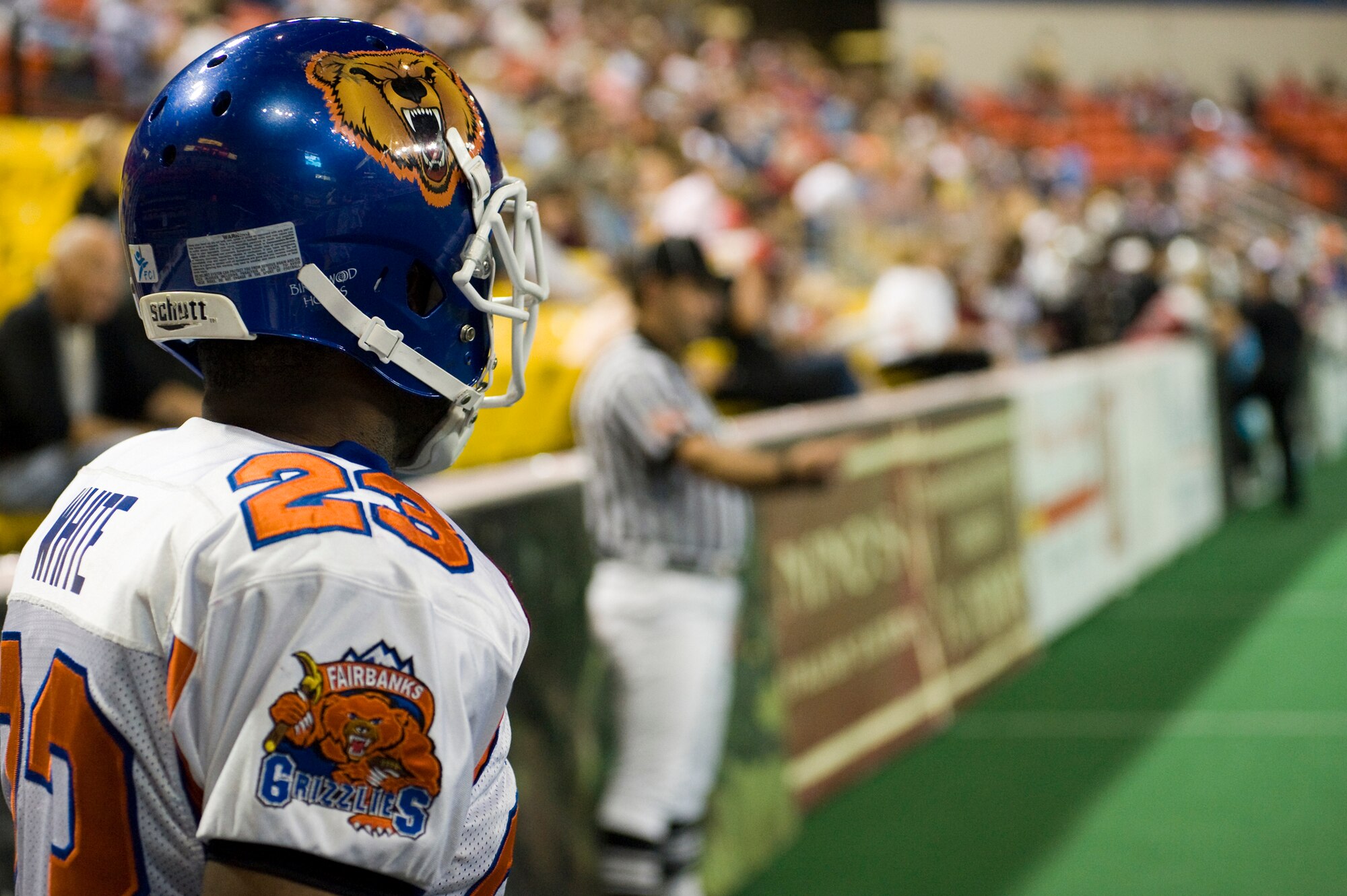 ANCHORAGE, Alaska -- Daudi White, defensive back for the Fairbanks Grizzlies, looks down field as the Grizzlies get ready to kick off to the Alaska Wild July 9. The Grizzlies topped the Wild that night 54-25. (U.S. Air Force photo/Airman 1st Class Christopher Gross)