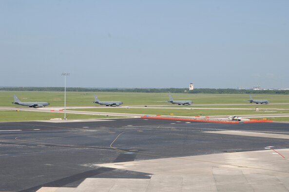 Four KC-135 Stratotankers taxing simultaneously for takeoff at MacDill Air Force Base (U.S. Air Force Photo/Capt. Shane Huff)