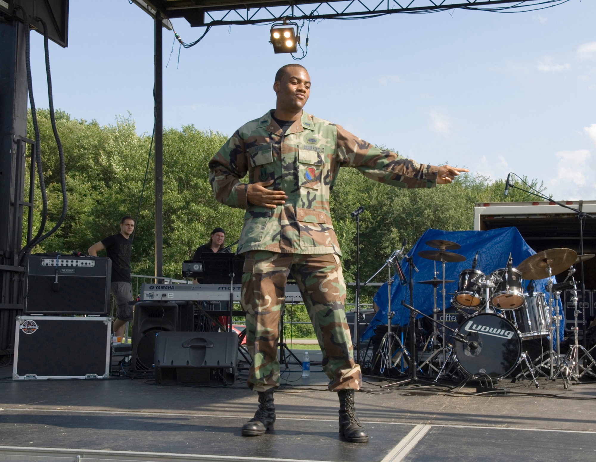 First Lt. Karl Artis, 66th Mission Support Group, dances to "Billie Jean" in tribute to Michael Jackson at Hanscom's Summer Bash celebration June 26. Lieutenant Artis has been dancing since high school and recently auditioned for "So You Think You Can Dance." (U.S. Air Force photo by Rick Berry)