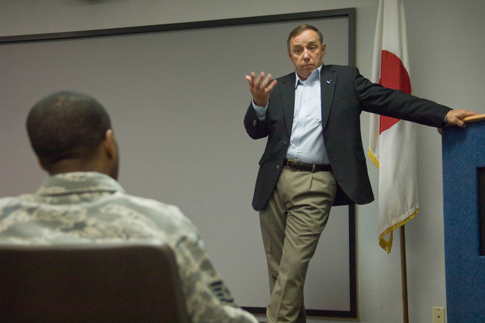 YOKOTA AIR BASE, Japan -- Retired Chief Master Sgt. of the Air Force Jim Finch talks with students at Yokota's Airman Leadership School during his visit to the base July 14-16. (U.S. Air Force photo/Osakabe Yasuo)