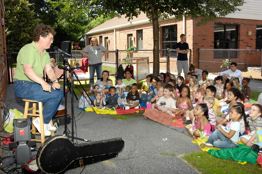 HANSCOM AIR FORCE BASE, Mass. –Hanscom’s Child Development Center hosted a sing along performance for CDC children led by Hugh Hanley, a local children’s performing artist on July 14. (U.S. Air Force photo by Linda LaBonte Britt) 