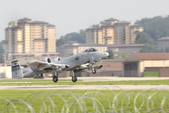 An A-10 takes off at Osan Air Base, Republic of Korea, during exercise Beverly Bulldog 09-03 July 22.(U.S. Air Force photo/Senior Airman Stephenie Wade)