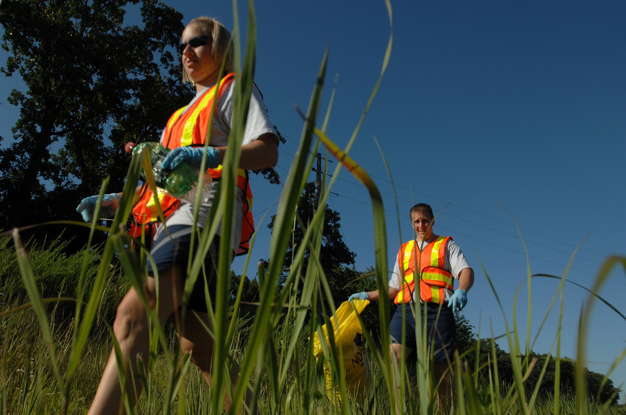 KNOB NOSTER, Mo. – U.S. Air Force Senior Airmen and Staff Sgt’s attending Airman Leadership School at Whitman participate in a class community project called “road-side cleanup” July 22 to help keep Missouri highway road sides trash free. While attending ALS Airmen are to put together a community service project as a part of the class curriculum. ALS is a course designed to help sharpen the leadership skills of senior airmen about to become non-commissioned officers. (U.S. Air Force photo/Senior Airman Kenny Holston)   