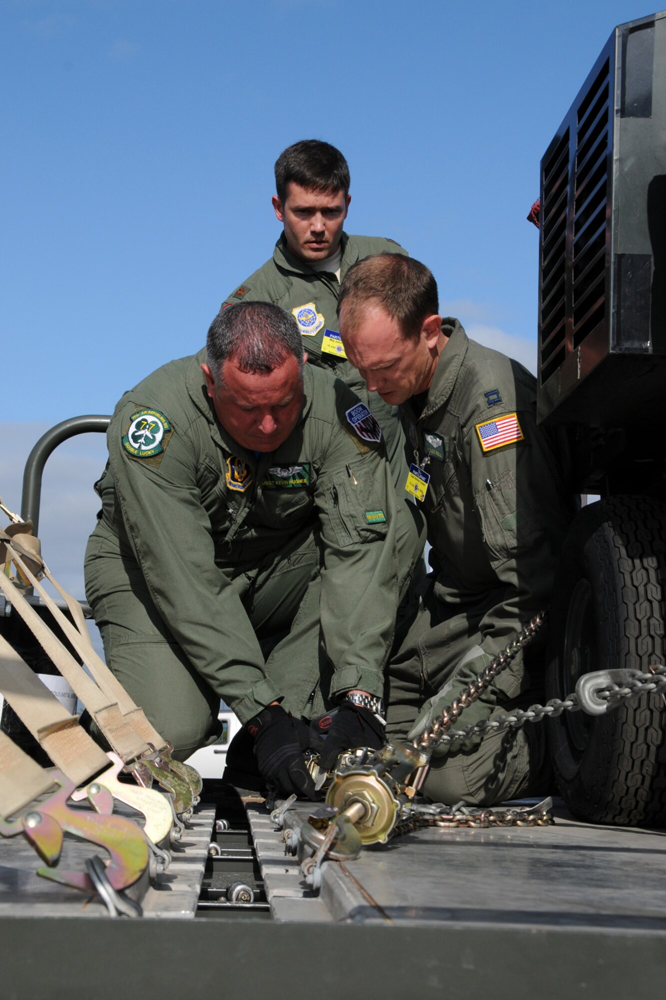 SEYMOUR JOHNSON AIR FORCE BASE, N.C. -- Boom operators and pilots from the 916th Air Refueling Wing prepare cargo for upload to a KC-135R Stratotanker as part of one of the many competitions at RODEO 2009. (U.S. Air Force photo/TSgt. Scotty Sweatt, 916ARW/PA)