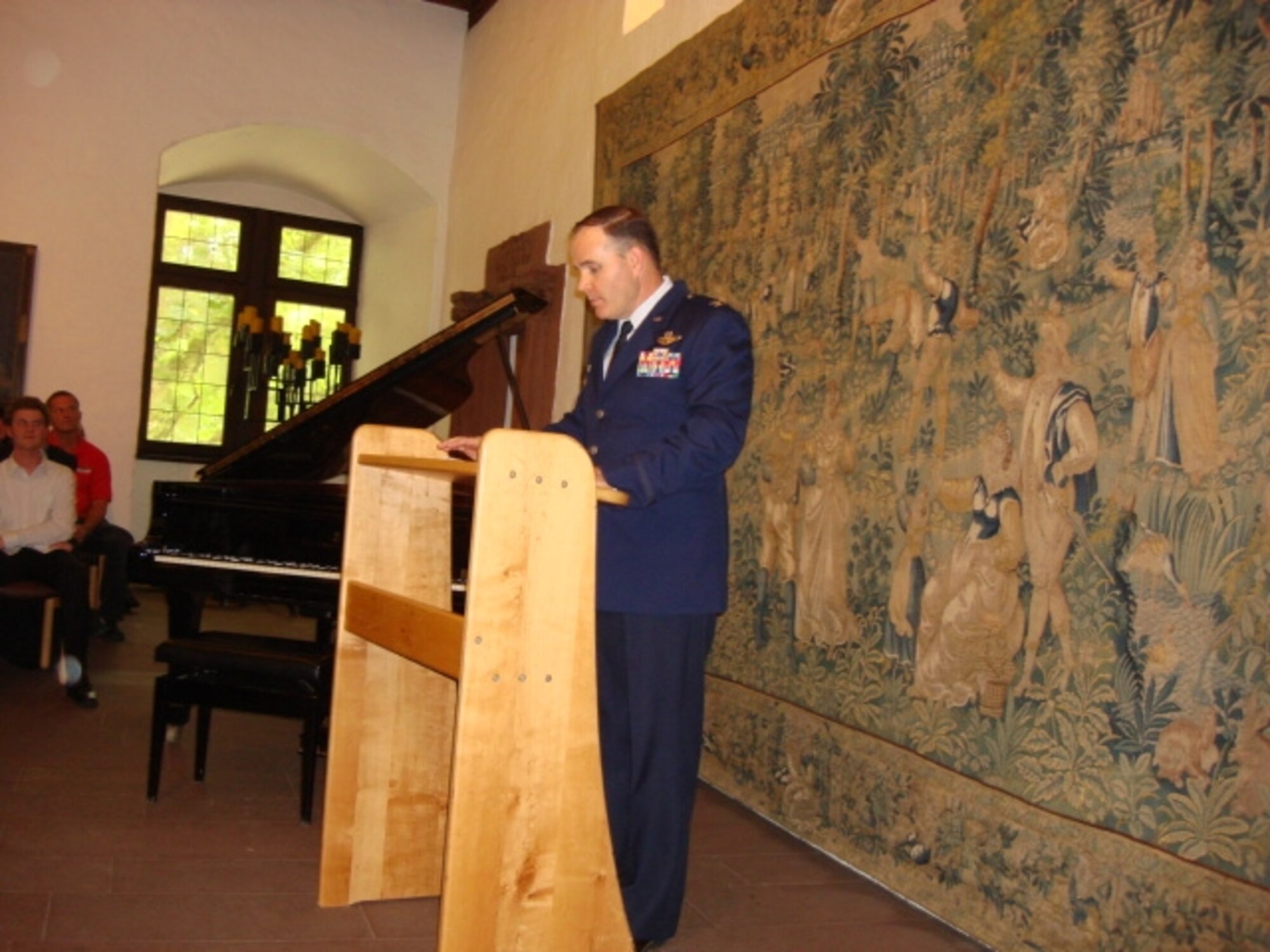 Col. Douglas Sevier, 86th Airlift Wing vice commander, speaks to the
attendees of a donation ceremony by the German-American and International
Women's Club in Kaiserslautern. A total of 25,200 EUR was donated to German
and U.S. non-profit organizations.(U.S. Air Force courtesy photo)
