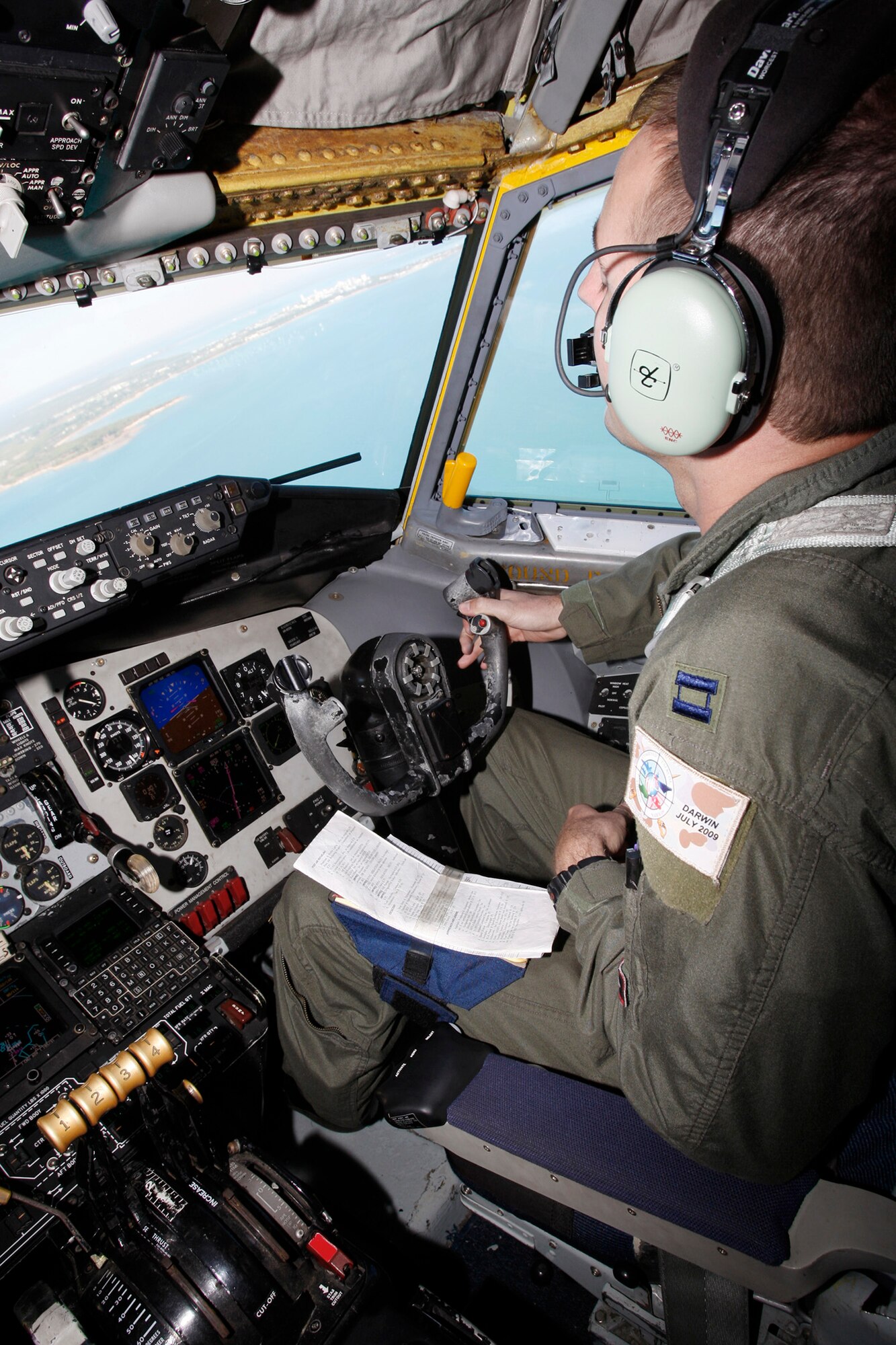 Capt. Lucas Karnes returns to Darwin, Australia, after an air-to-air refueling mission on board a KC-135 Stratotanker during exercise Talisman Saber 2009 July 15. Talisman Saber 2009 is a bilateral command post and field-training exercise between U.S. and Australian forces that concluded July 25. Captain Karnes is a KC-135 aircraft commander from the 909th Air Refueling Squadron at Kadena Air Base, Japan. (Courtesy photo) 