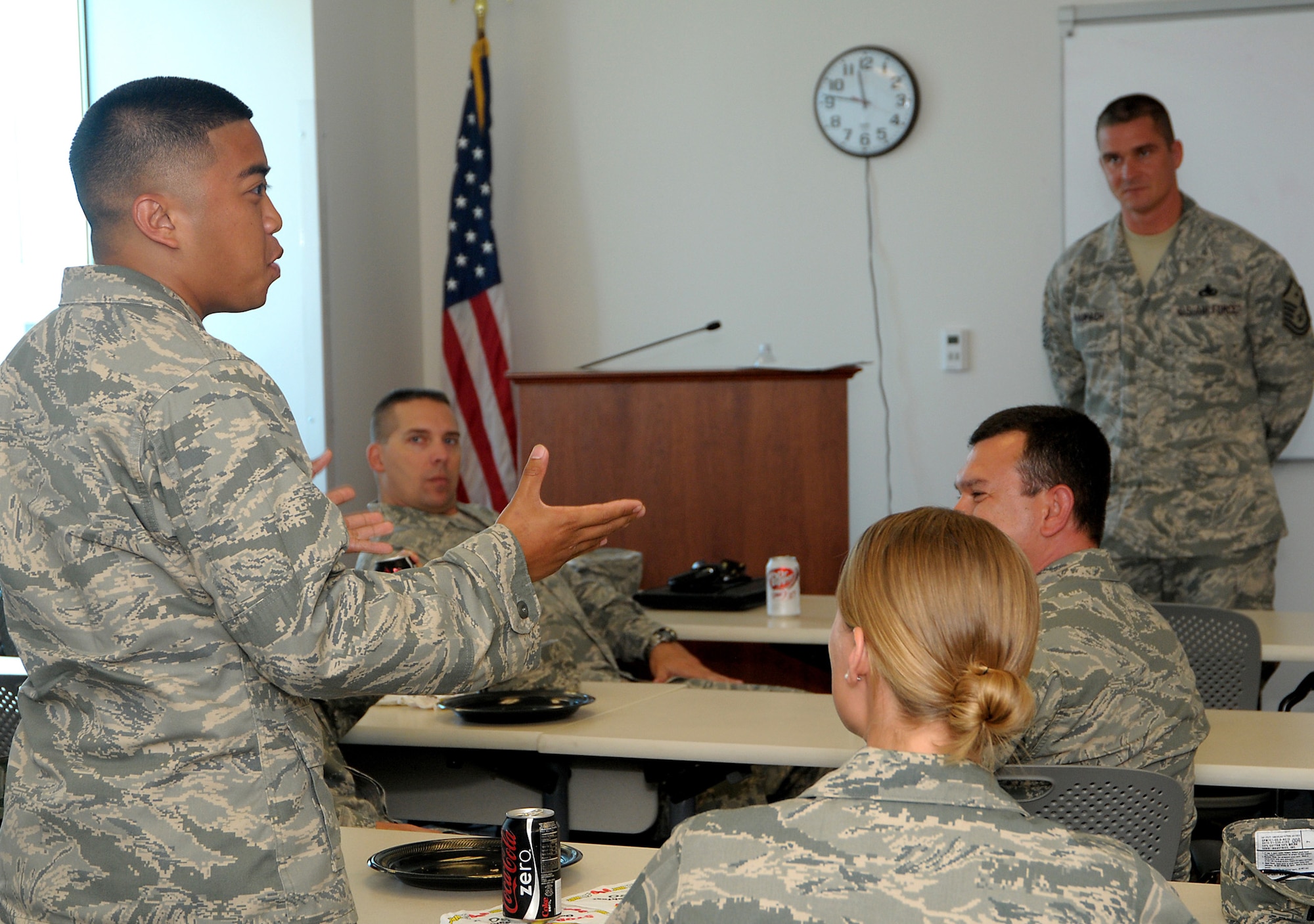 Enlisted and company grade officers gathered for a lunch and learn session, July 21. (Photo by Joe Juarez) 