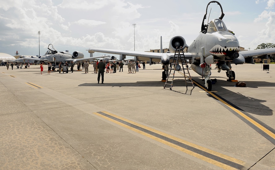MOODY AIR FORCE BASE Ga. -- Airmen from the 74th Fighter Squadron return here July 30, after a five-month deployment to Afghanistan. The Airmen were greeted by family members, friends and Moody personnel. (U.S. Air Force photo by Airman 1st Class Joshua Green)