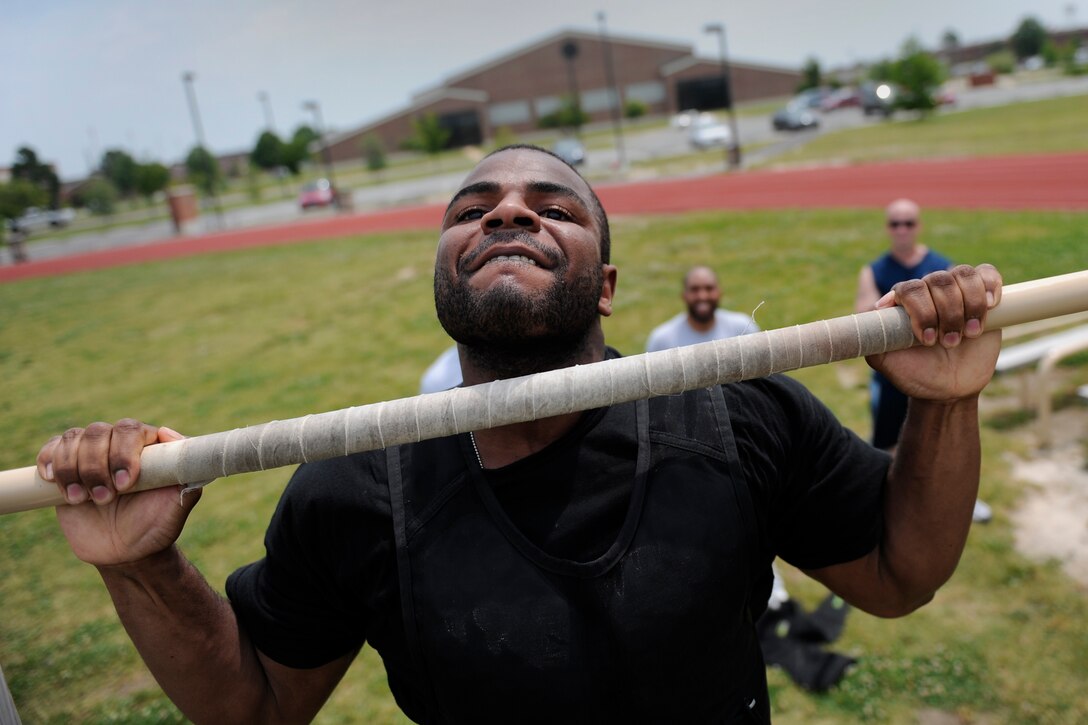 LANGLEY AIR FORCE BASE, Va. -- Staff Sgt. James Beck, 27th Fighter Squadron avionics resource manager, performs the pull-up exercise during a Velocity class here May 29.  Certified representatives from Velocity led a physical conditioning class geared toward improving overall physical performance in support of May fitness month.  (U.S. Air Force photo/Senior Airman Vernon Young)