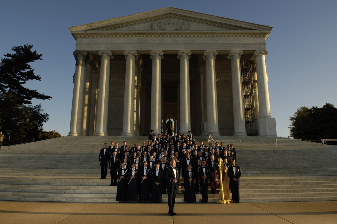 Sept. 2005:  Colonel Layendecker poses with The United States Air Force Concert Band for an official photo at the Jefferson Memorial. (USAF photo)
