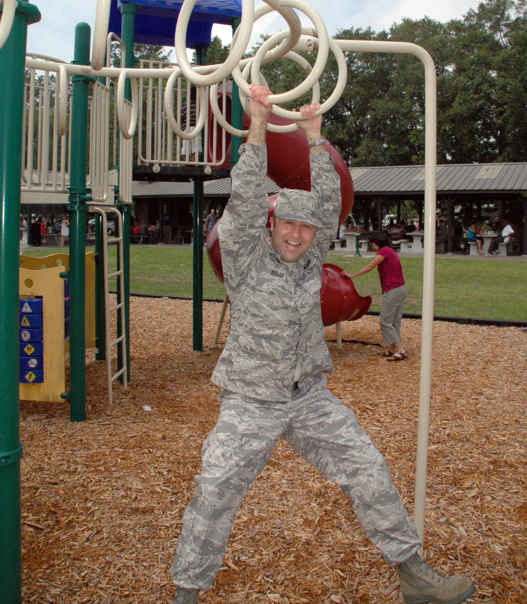 The annual Charleston Air Force Base Picnic was held at Charleston Air Force Base June 6, 2009 from 11 a.m. to 4 p.m.  The event was fun for every member of the 315th family that participated.  There was great food, a literal "boat load" of cold beverages and plenty of activities for kids including: jump castles, a blow-up obstacle course, a twirling fair ride, animals and playground equipment.  Several reservists even brought out the family pet for the occasion. (U.S. Air Force photo/Capt. Wayne Capps)