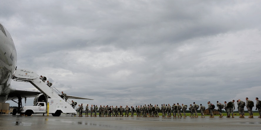 MOODY AIR FORCE BASE, Ga. -- Members from the 822nd Security Forces Squadron prepare to depart for a deployment to Camp Bucca, Iraq, here June 6. While deployed the squadron will perform security operations and serve as convoy escorts. (U.S. Air Force photo by Senior Airman Brittany Barker) 