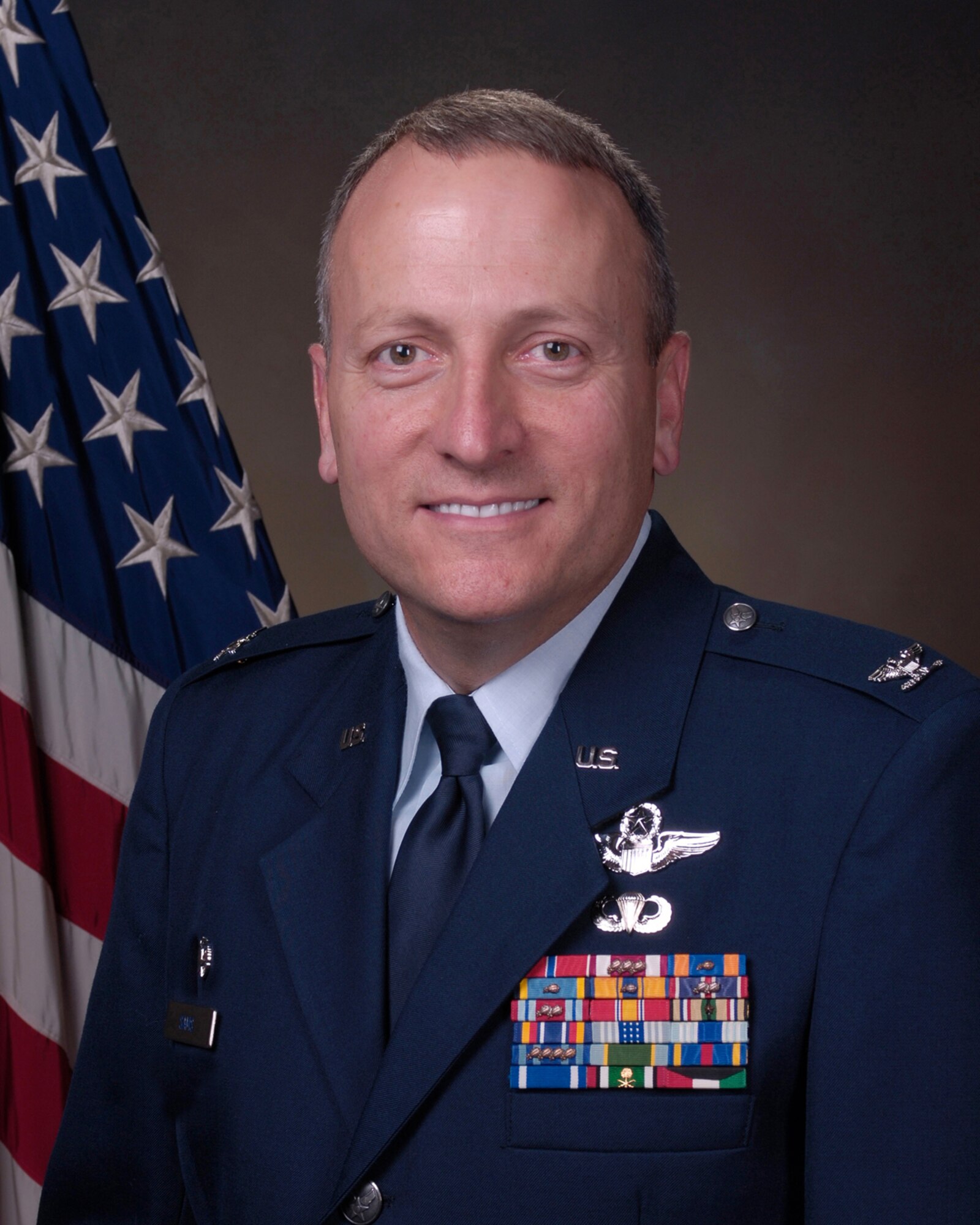 Wing commander shares 'top 10' leadership tools > 419th Fighter Wing > News