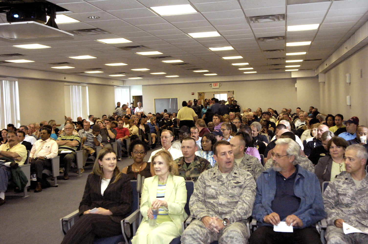 Town hall meeting draws Fort Dix audience as leaders share Joint Base