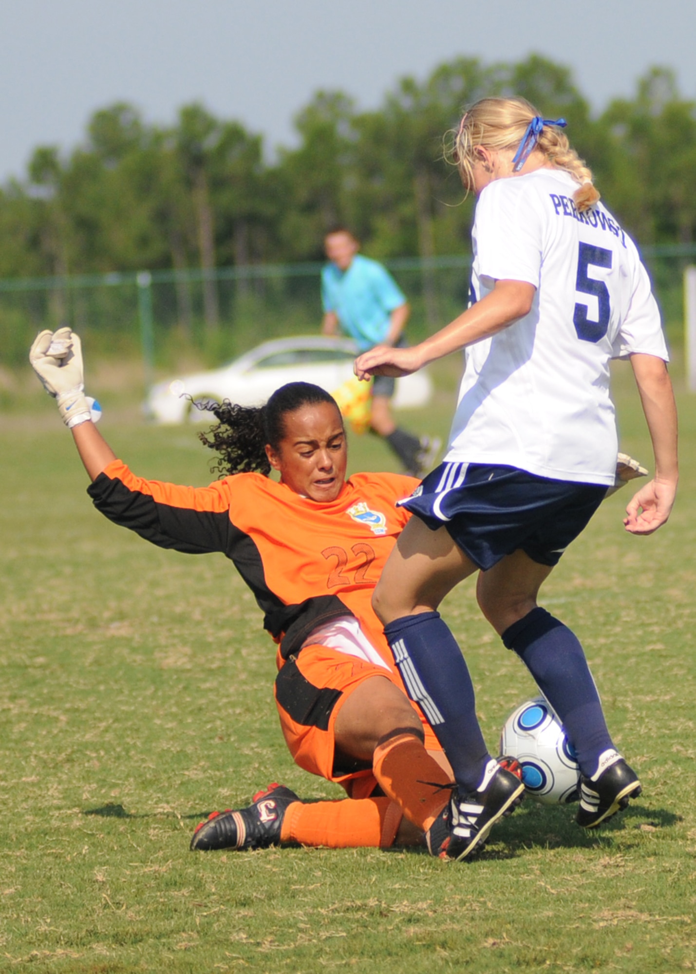 Brazil and the United States compete during the 5th CISM Women’s Soccer Championship at the Gulfport Sports Complex 9 June.  The CISM tournament, hosted by Keesler Air Force Base, includes teams from Brazil, Canada, France, Germany, The Netherlands, The Republic of South Korea and the United States.  Matches are being held June 6 to 13, with the Gold match June 13 at 2 p.m.  Organizers say the tournament gives teams and people who attend a chance to develop bonds and life-long friendships between the countries and a chance to learn about one another’s cultural similarities and differences.  (U.S. Air Force photo by Kemberly Groue)