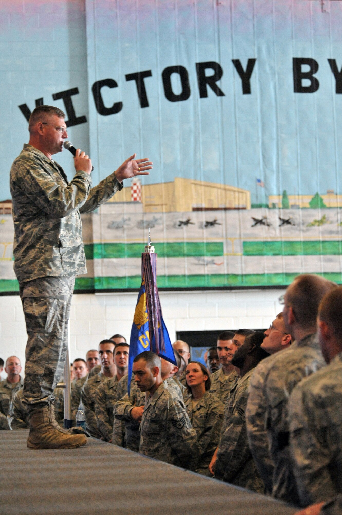 SHAW AIR FORCE BASE, S.C. -- Col. Robert Hopkins, 20th Maintenance Group commander, addresses his troops during the last operational readiness inspection pep talk, June 12. The ORI will evaluate Shaw's ability to survive and operate in combat conditions. (U.S. Air Force photo/Senior Airman Kathrine McDowell)