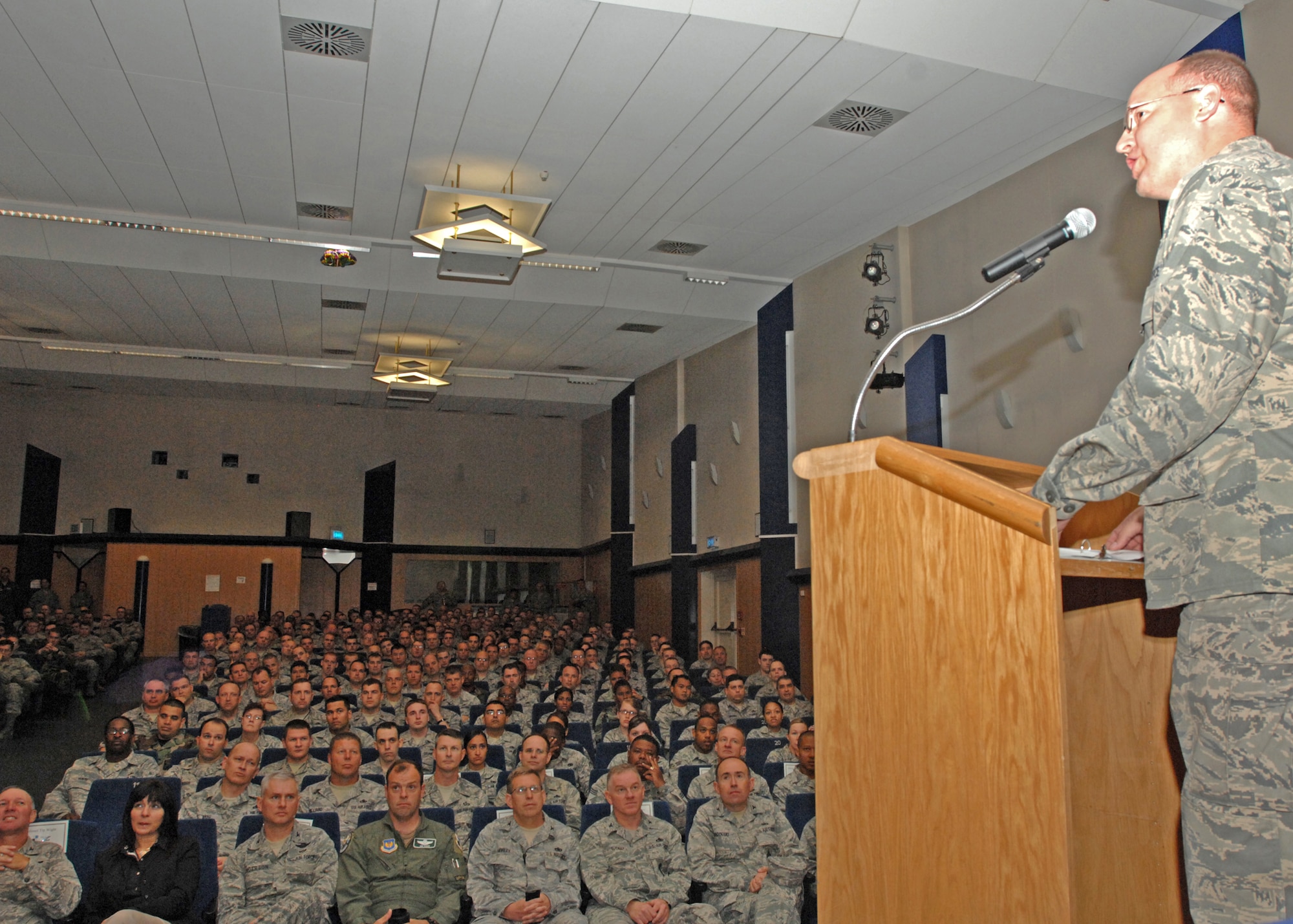 SPANGDAHLEM AIR BASE, Germany -- Capt. David Marce, U.S. Air Forces in Europe Inspector General team chief, briefs members of the 52nd Fighter Wing June 16 on the Phase II results of the unit compliance inspection.  The wing received an overall “excellent” rating. (US Air Force photo by Senior Airman Jenifer H. Calhoun)