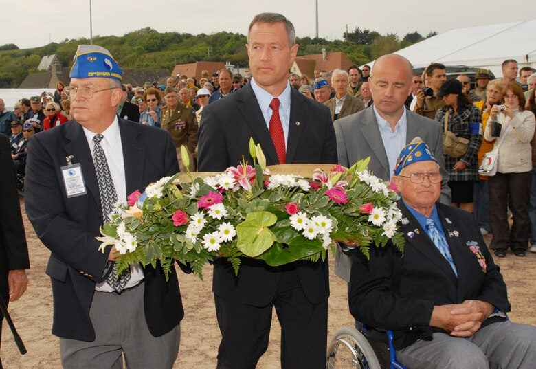 Maryland Governor Martin O'Malley participated in a wreath-laying ceremony in the town of St. Laurent.  (U.S. Air Force photo by Master Sgt. Edward Bard/Released, 175th Public Affairs, WARFIELD AIR NATIONAL GUARD BASE, Maryland