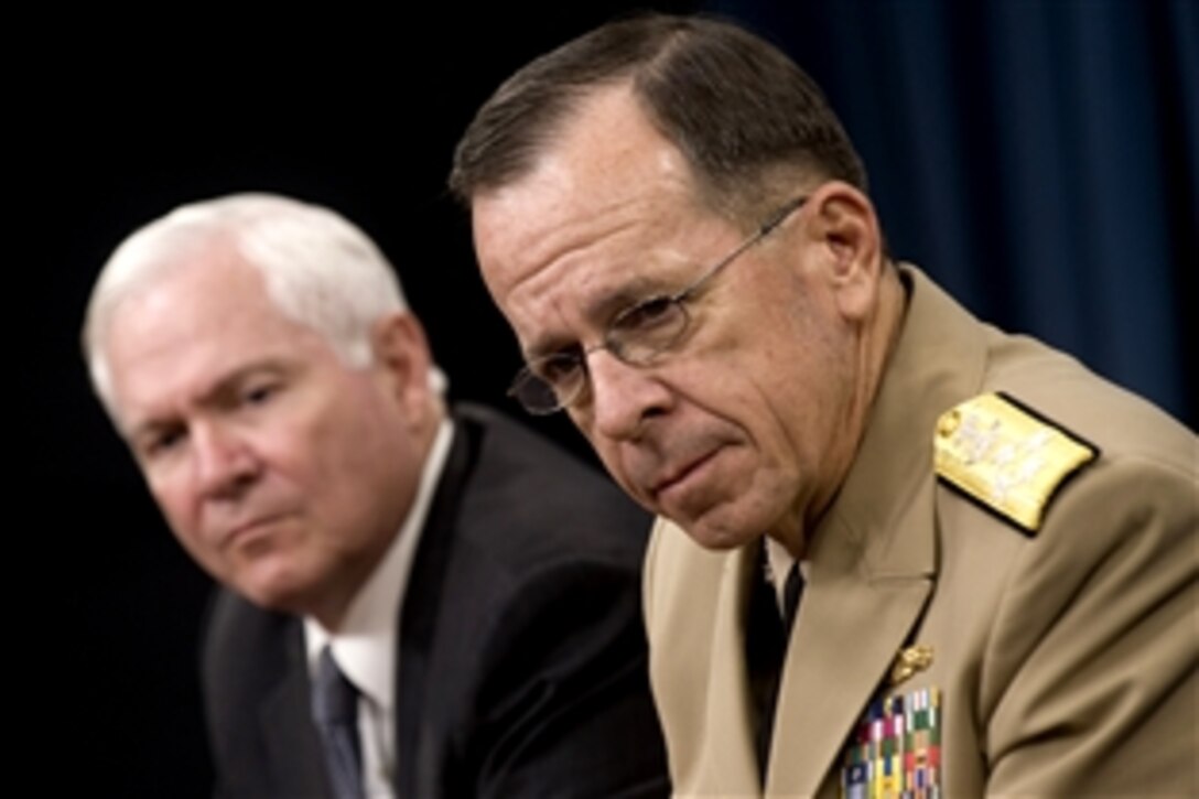 Defense Secretary Robert M. Gates and Navy Adm. Mike Mullen, chairman of the Joint Chiefs of Staff, address the media during a press availability at the Pentagon in Washington, D.C., June 18, 2009.






