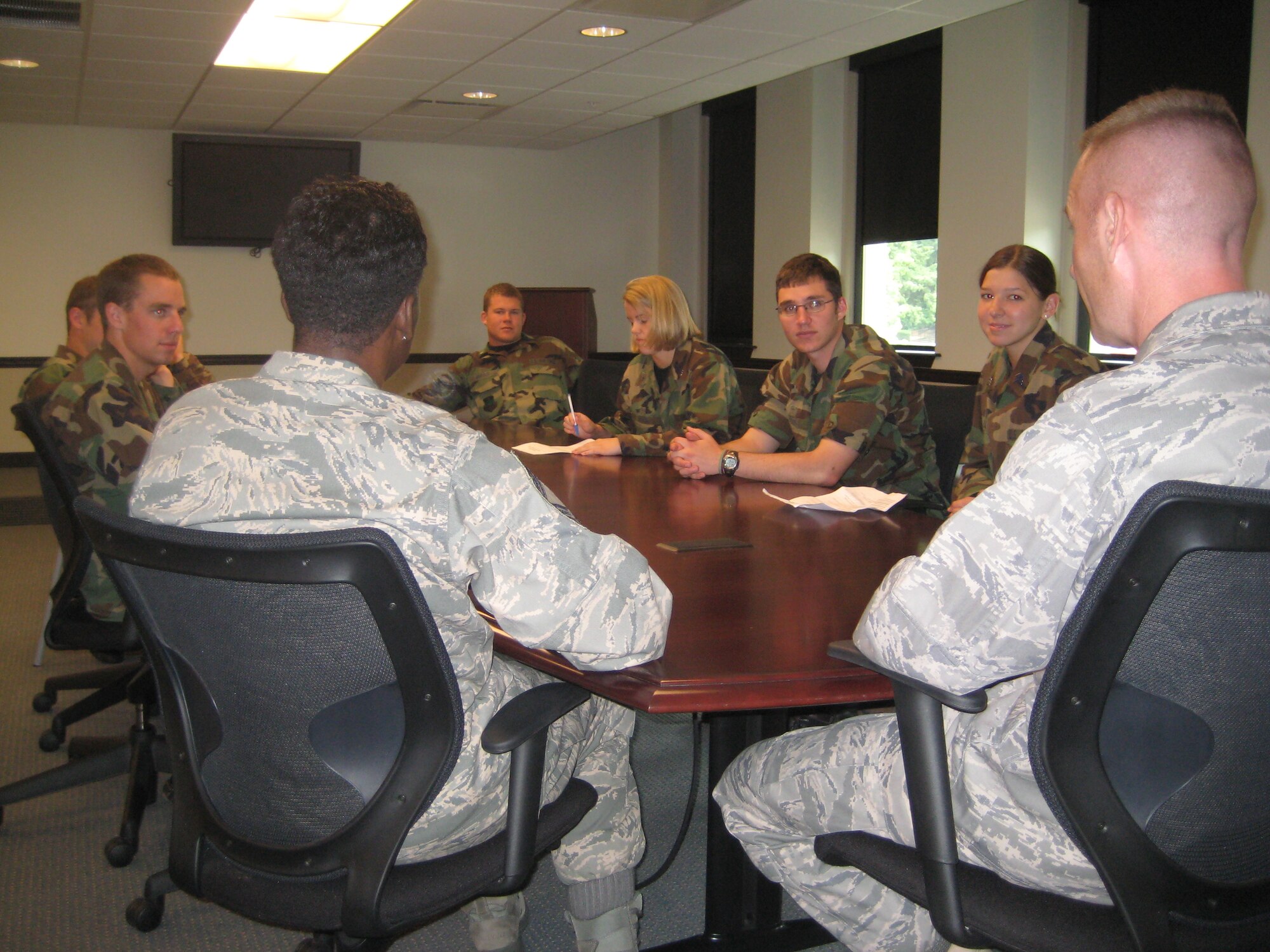 Cadets attend a mentoring session June 17 with Lt. Col. Lavallee,
62nd Force Support Squadron commander, right, and Chief Master Sgt.
Salina James, 62nd FSS superintendent. (U.S. Air Force photo/1st Lt. Joseph Wingard)
