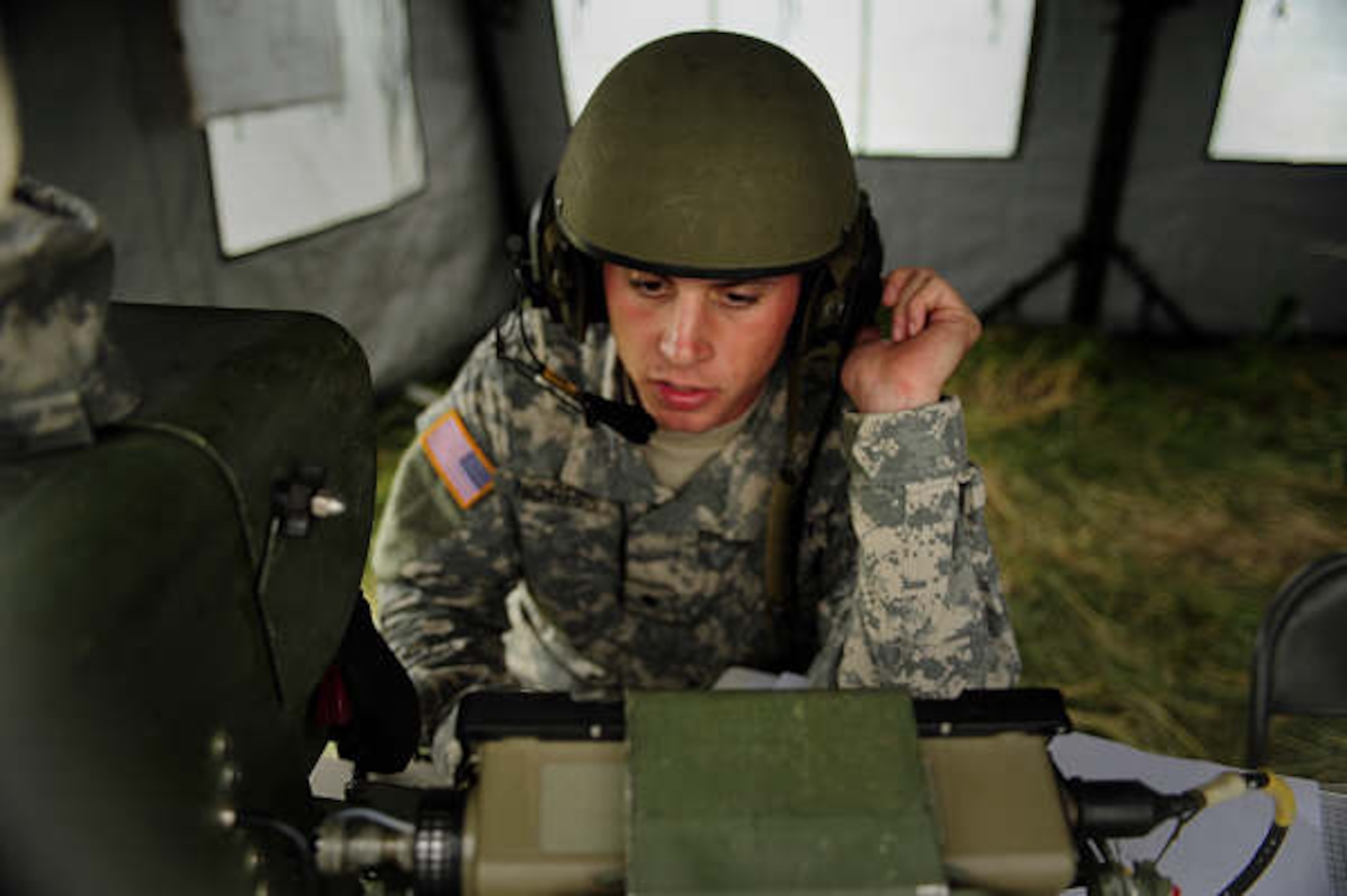 U.S. Army Specialist Randall Norris, Avenger Crewman, 263rd Anti-Air Missile Defense Command, South Carolina National Guard, watches the radar in search of aircraft in the area during Exercise Amalgam Dart, Camp Rilea, Oregon, June 15, 2009.  (U.S. Air Force photo by Technical Sgt. Sean M. Worrell)