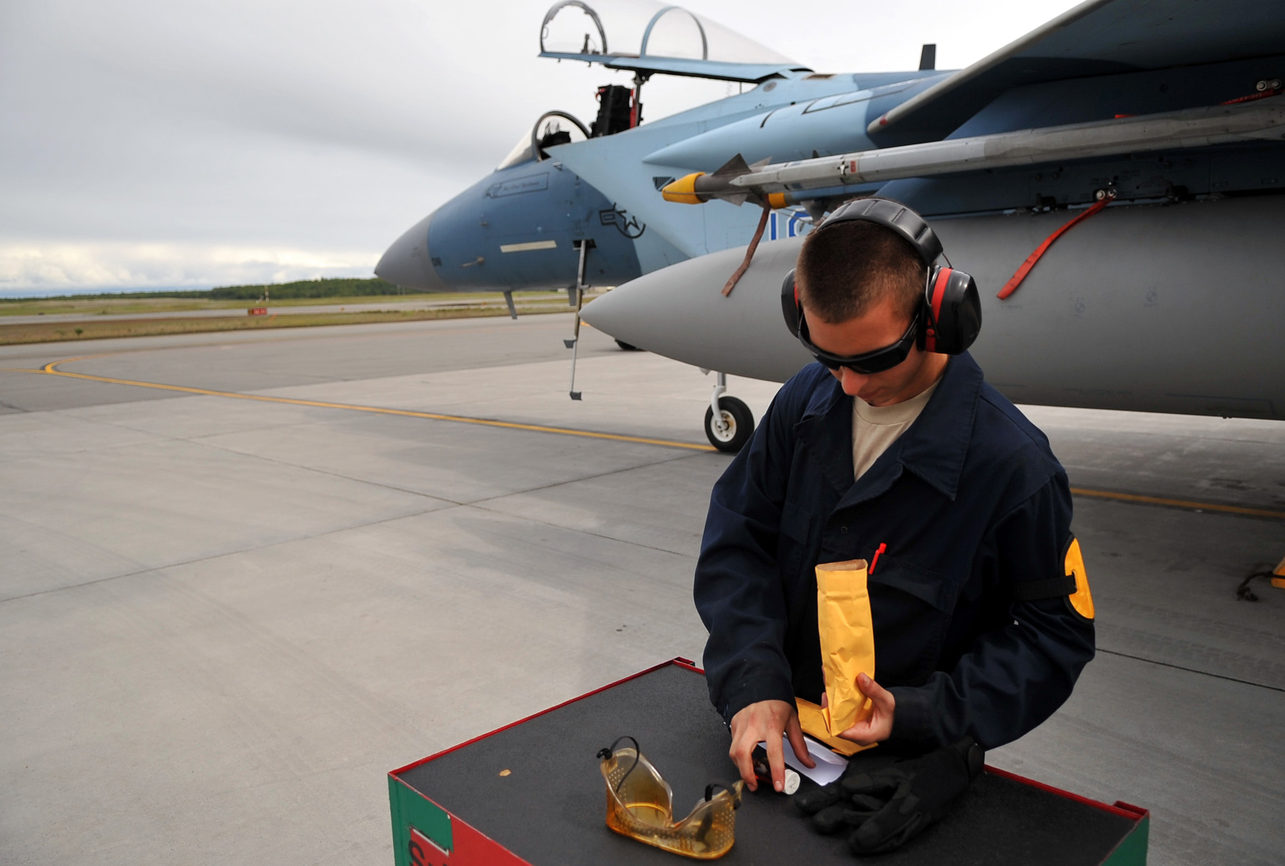 Nellis AFB F15 crew chiefs participate in Northern Edge 2009 > Pacific