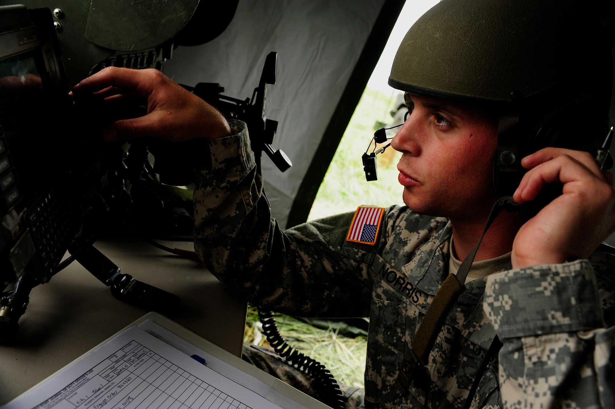 U.S. Army Specialist Randall Norris, Avenger Crewman, 263rd Anti-Air Missile Defense Command, South Carolina National Guard, watches the radar in search of aircraft in the area during Exercise Amalgam Dart, Camp Rilea, Oregon, June 15, 2009.  (U.S. Air Force photo by Technical Sgt. Sean M. Worrell) 
