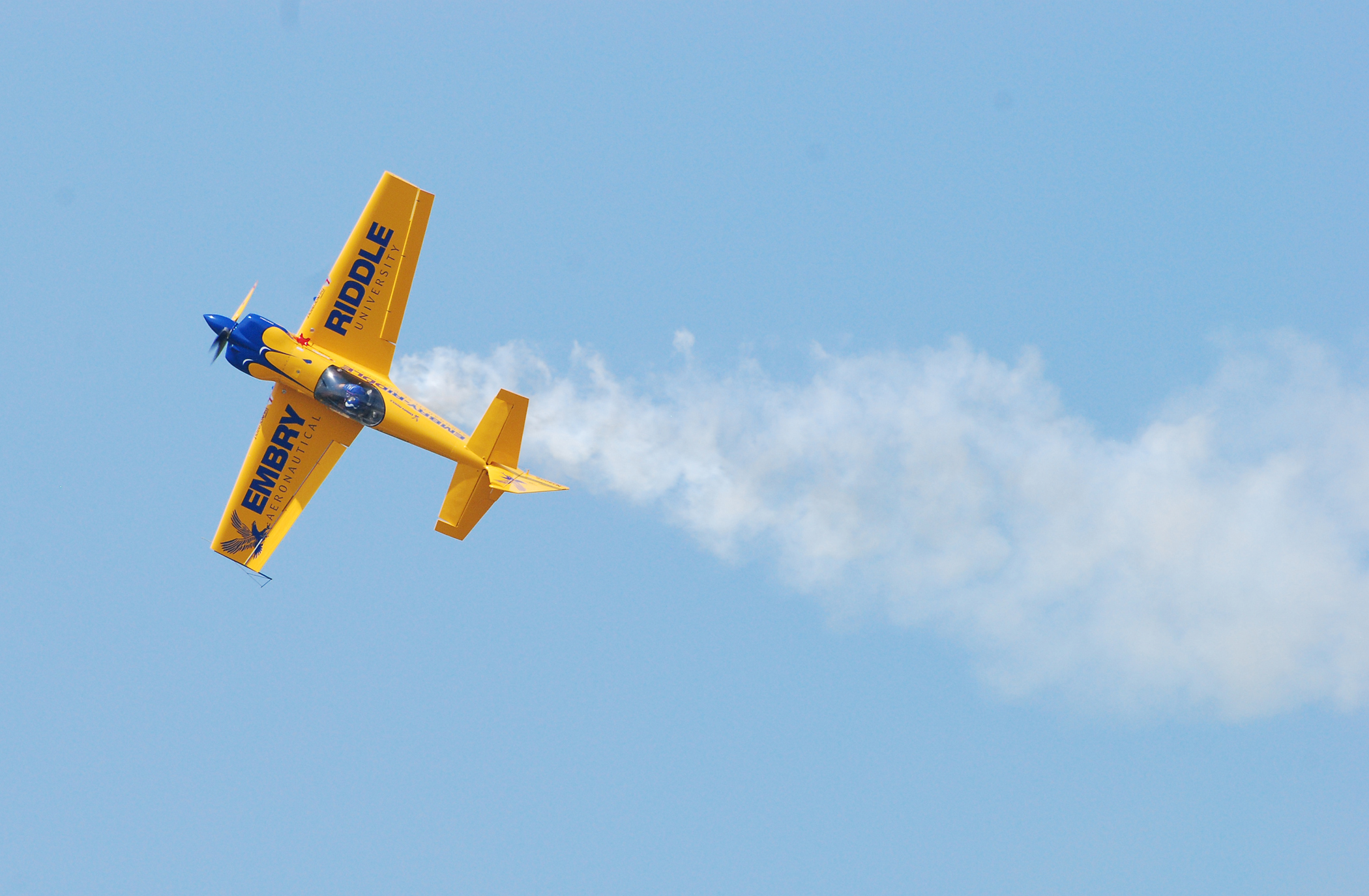 Nearly 75,000 attend Dover Air Force Base Open House, Air Show > 512th