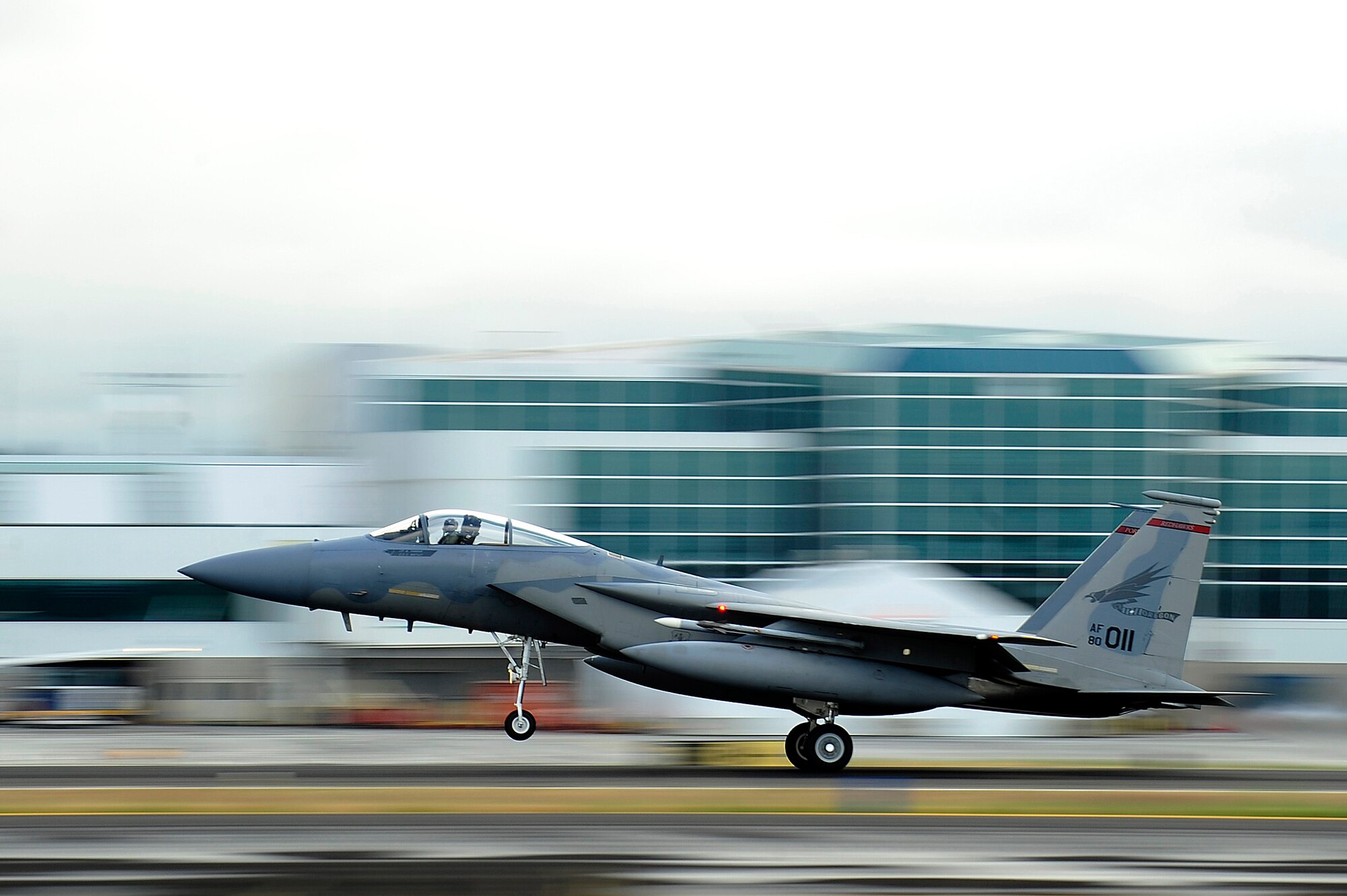 A U.S. Air Force F-15 Eagle from the 142nd Fighter Wing, Portland Air National Guard Base, Ore., takes off on a mission in support of Amalgam Dart 2009, June 19. Amalgam Dart is a field test of the Department of Defense's ability to rapidly deploy a total air integrated defense system in the U.S. in order to deter, detect and defeat airborne threats. (U.S. Air Force photo by Staff Sgt. Jacob N. Bailey)