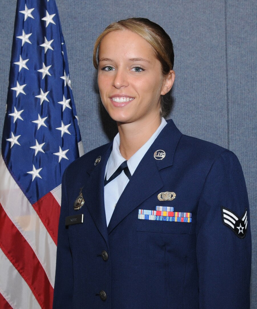 Senior Airman Heather Greer, Leadership Award