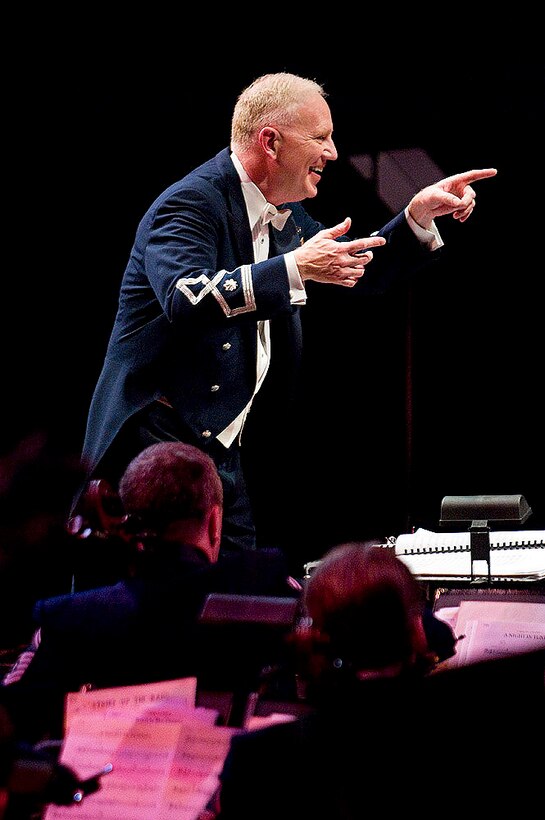 Lieutenant Colonel Alan C. Sierichs leads the USAF Symphony Orchestra during the Guest Artist Series on March 22, 2009.  Col. Sierichs assumed command of the United States Air Force Band on June 29.  Having served in the Air Force for over 27 years, he was previously the Deputy Commander of the Band.  (U.S. Air Force photo by Mr. David Litvin.)