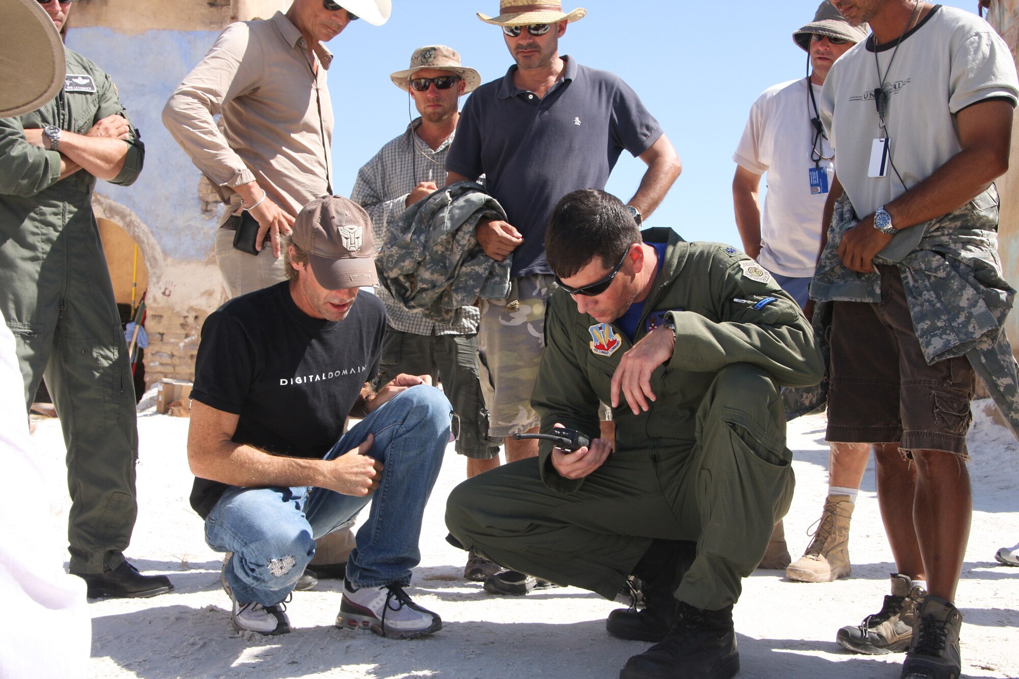 Michael Bay, director, and Lt. Col. Mike Hernandez, 7th Fighter Squadron commander, during the filming of "Transformers: Revenge of the Fallen" at White Sands Missile Range, N.M. Photo Credit: Robert Zuckerman

? 2009 DreamWorks LLC and Paramount Pictures.  All Rights Reserved. Hasbro, TRANSFORMERS and all related characters are trademarks of Hasbro. ?2009 Hasbro.  All Rights Reserved.