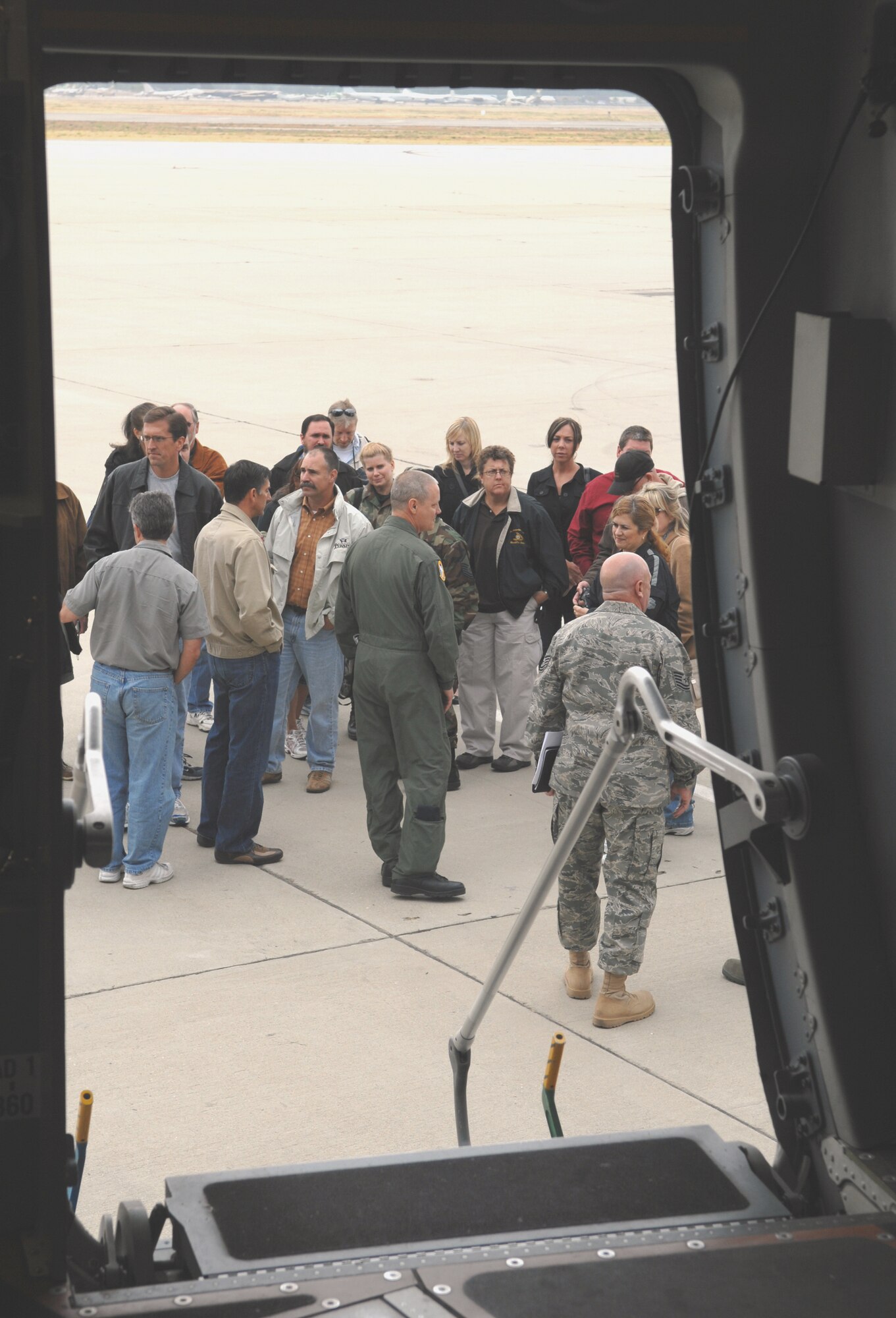 A group of U.S. Air Force reservists’ employers recently gather next to a C-17A Globemaster III from the 729th Airlift Squadron during the Employers Flight at March Air Reserve Base. The flight is part of the 452nd Air Mobility Wing’s “Employer Appreciation Day” and is held twice a year. This gives the Air Force the chance to thank employers for their support of the military and allows employers an opportunity to understand the role their reservists play as Airmen in the U.S. Air Force. (U. S. Air Force photo by Master Sgt. Rick Sforza)