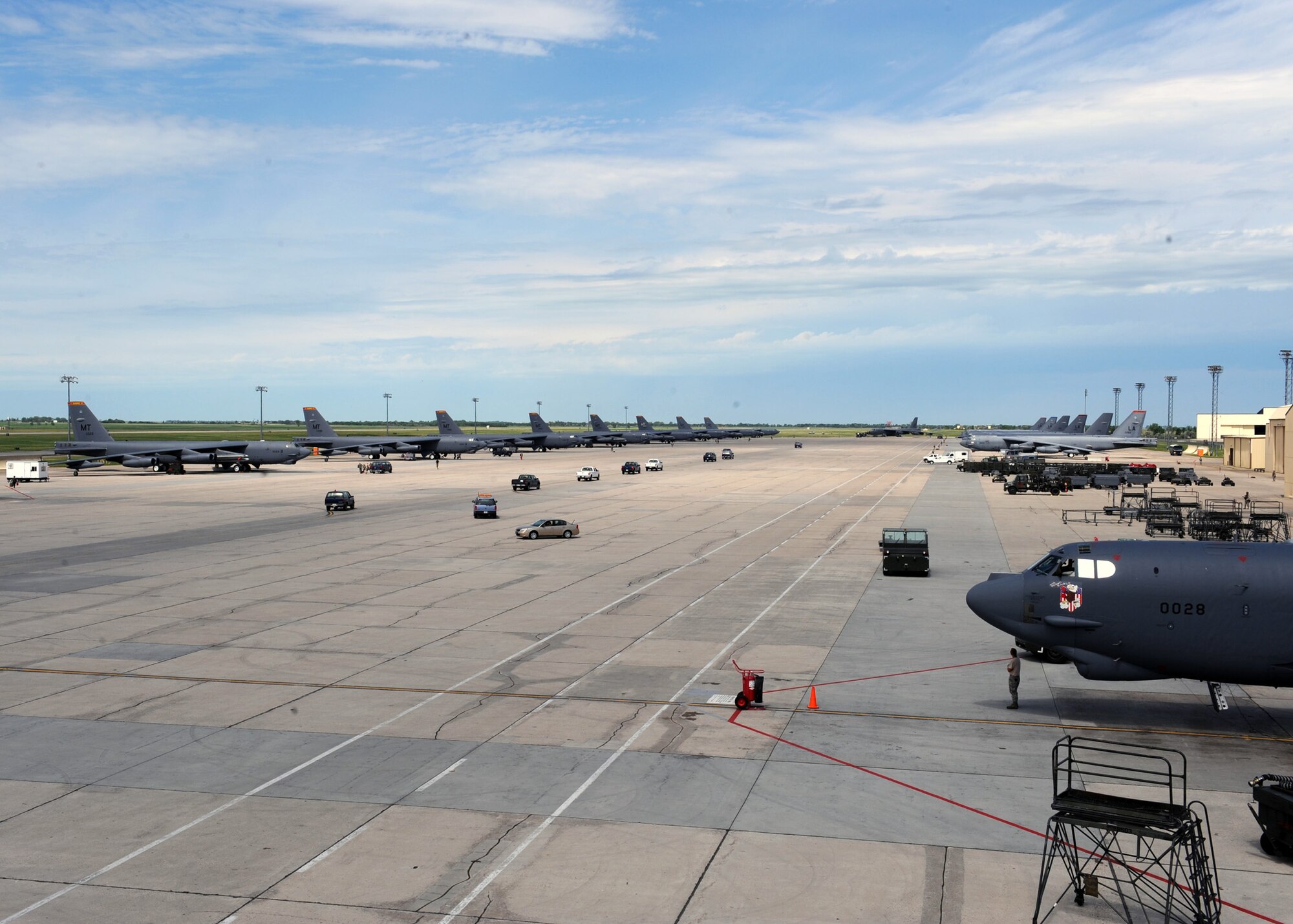MINOT AIR FORCE BASE, ND -- Alert crews respond to their planes during the rapid launch portion of Global Thunder 09 here June 26. Global Thunder 09 is the USSTRATCOM Field Training Exercise and Battle Staff Exercise designed to exercise all mission areas with primary emphasis on Nuclear Command and Control (NC2). Global Thunder 09 provides training opportunities for component, task force, unit, forces, and command posts to deter, and if necessary defeat, a military attack against the United States and to employ forces as directed by the President. (U.S. Air Force photo by Staff Sgt. Dale Gosney)