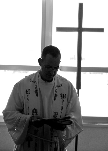 MISAWA AIR BASE, Japan -- Chaplain (Capt.) Richard Beyea, 35th Fighter Wing base chaplain, gives the Protestant Ash Wednesday Service Feb. 25, 2009. Chaplain Beyea performed two Ash Wednesday Services, Protestant and Catholic. (U.S. Air Force photo by Senior Airman Chad Strohmeyer)