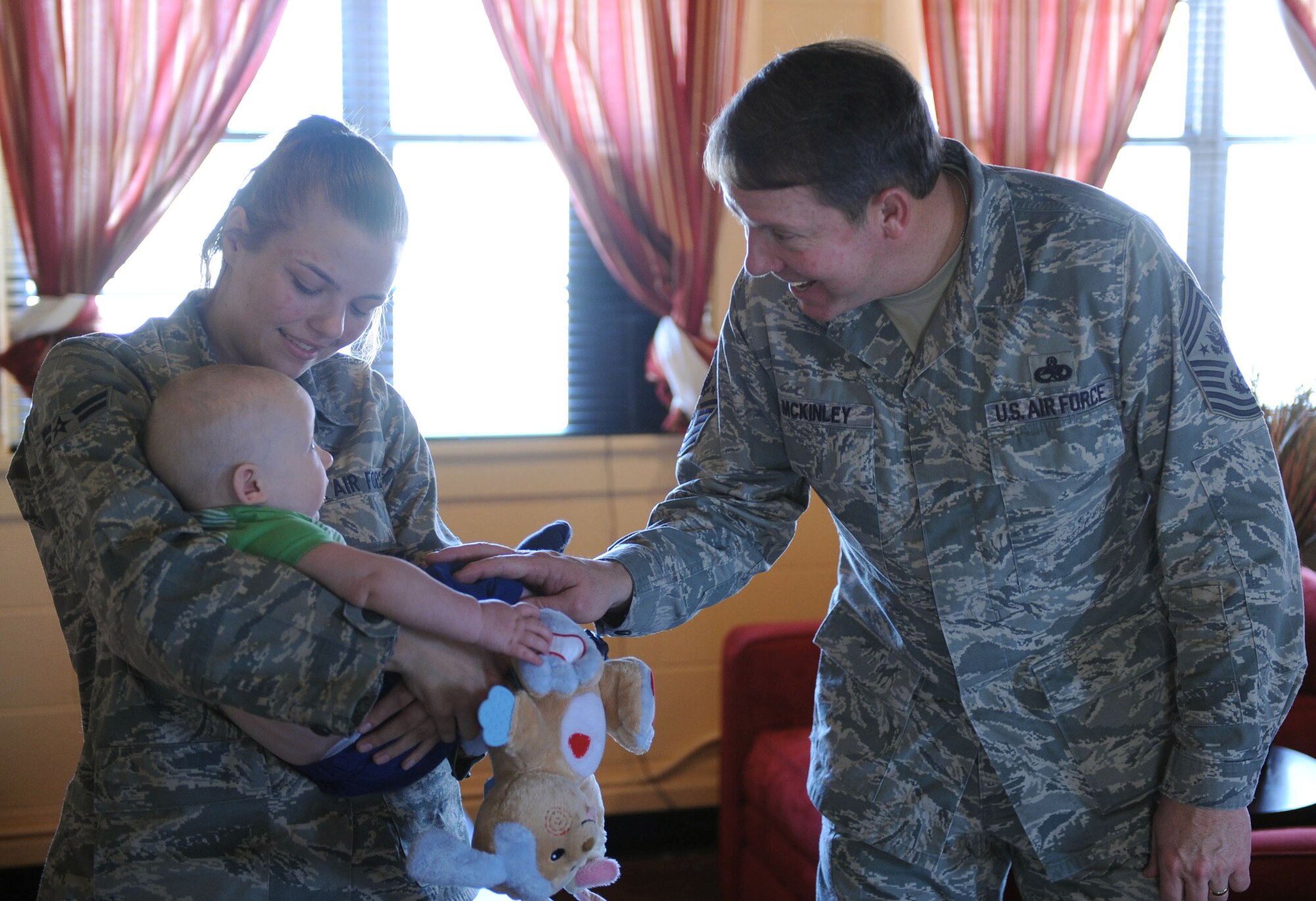 Top enlisted Airman visits Dyess > Dyess Air Force Base > Article Display