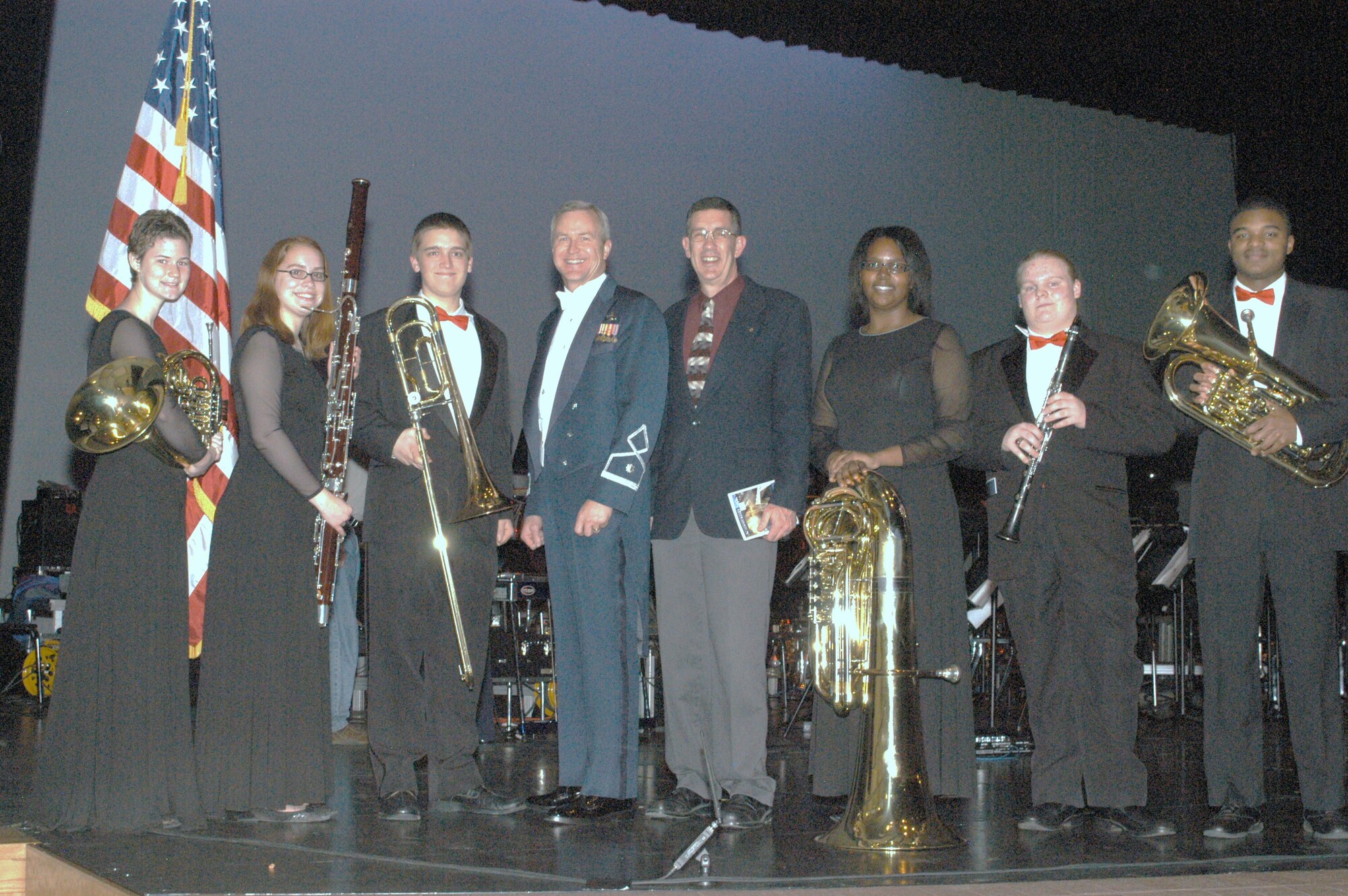 Indianapolis, IN students, their teacher and Lt Col Lang 
