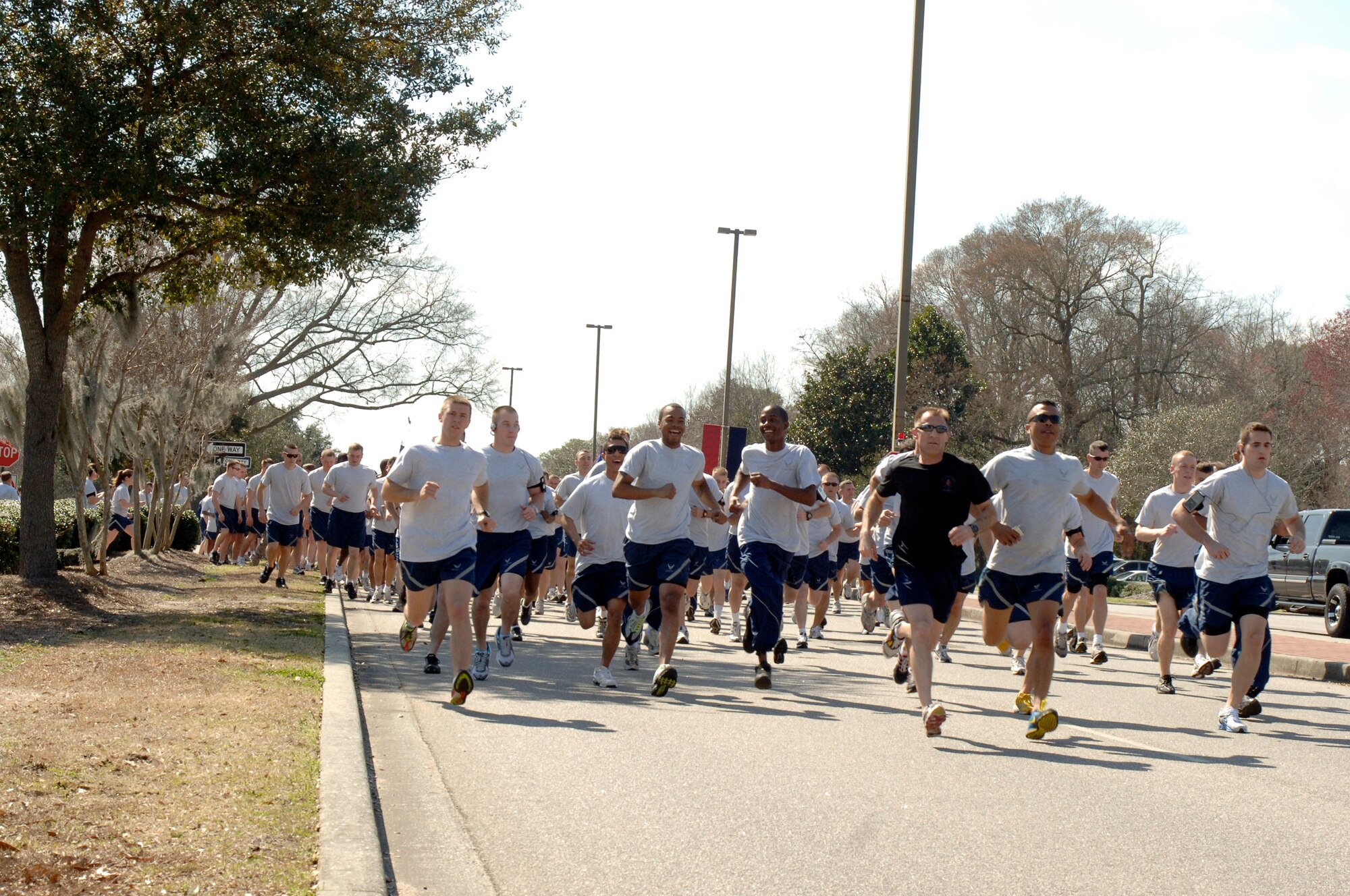 Team Charleston Airmen start the Commander's Fitness Challenge 5,000-meter run on Charleston AFB March 6. More than 350 Airmen from various squadrons participated in the monthly challenge. (U.S. Air Force photo/Staff Sgt. Marie Cassetty)
