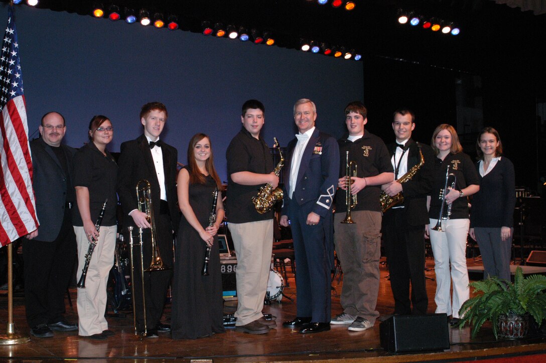Anderson, IN Students, Teachers and Lt Col Lang