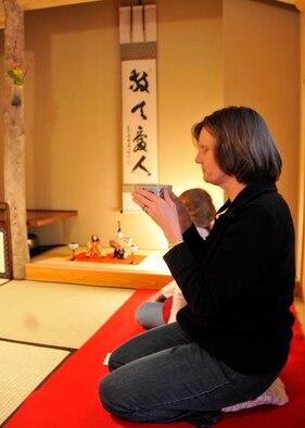 MISAWA CITY, Japan -- Dianne Prosack, wife of Carl Prosack, 35th Contracting Squadron, drinks tea at a tea ceremony class in the Misawa International Center March 6, 2009.  Mrs. Prosack has been in Misawa for two months. (U.S. Air Force photo by Senior Airman Chad Strohmeyer)